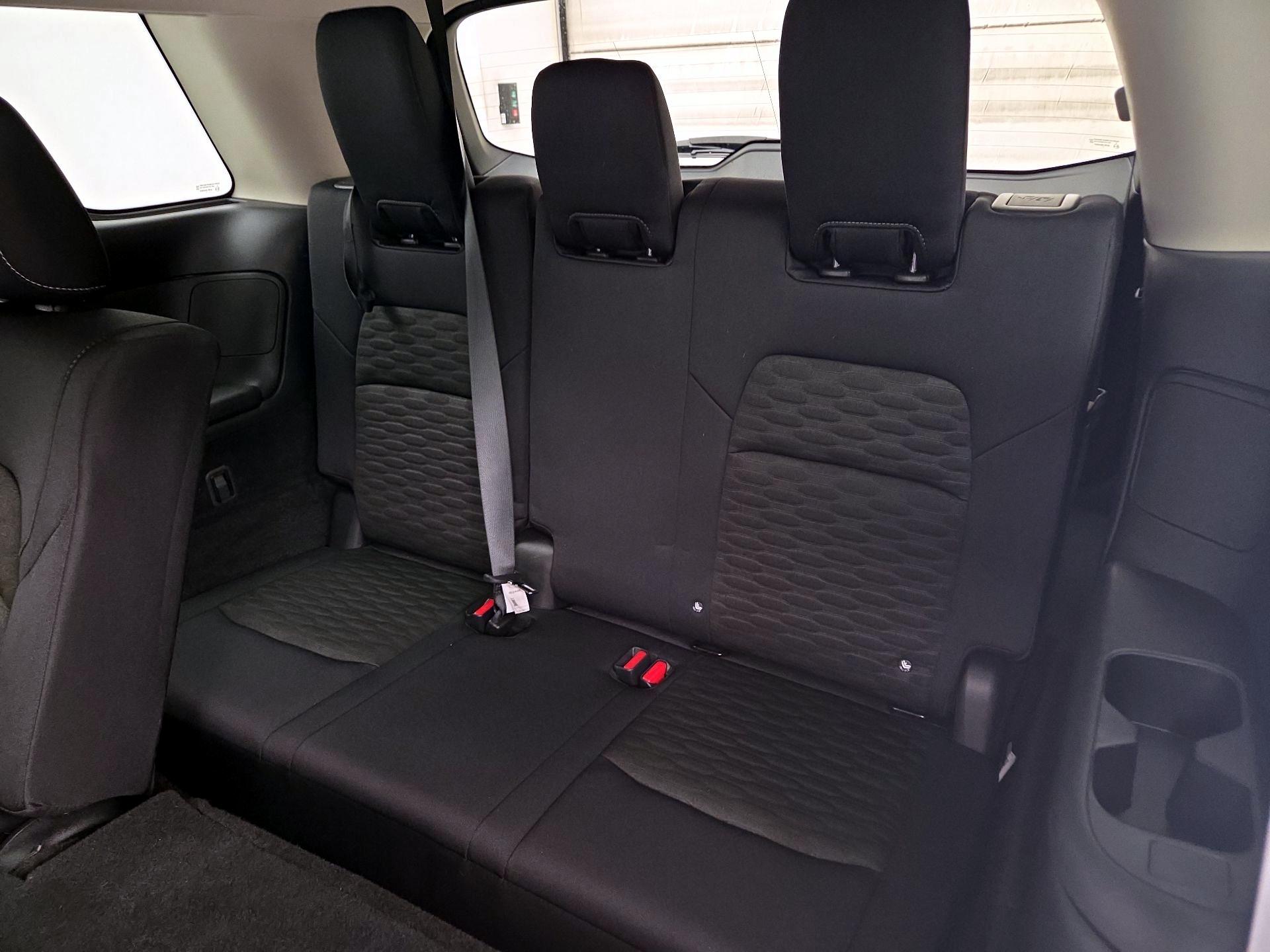 Thumbnail: 2023 Nissan Pathfinder - 20