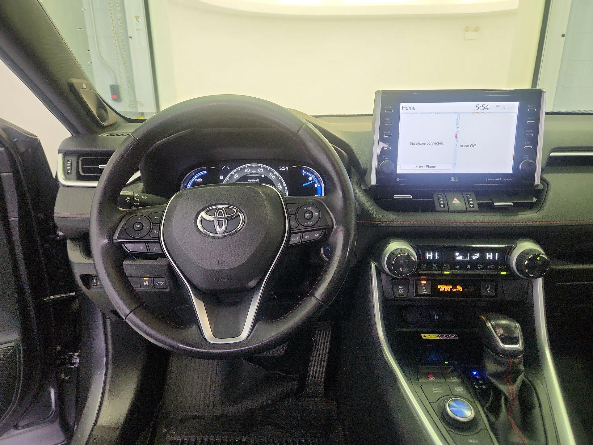 Thumbnail: 2022 Toyota RAV4 - 9