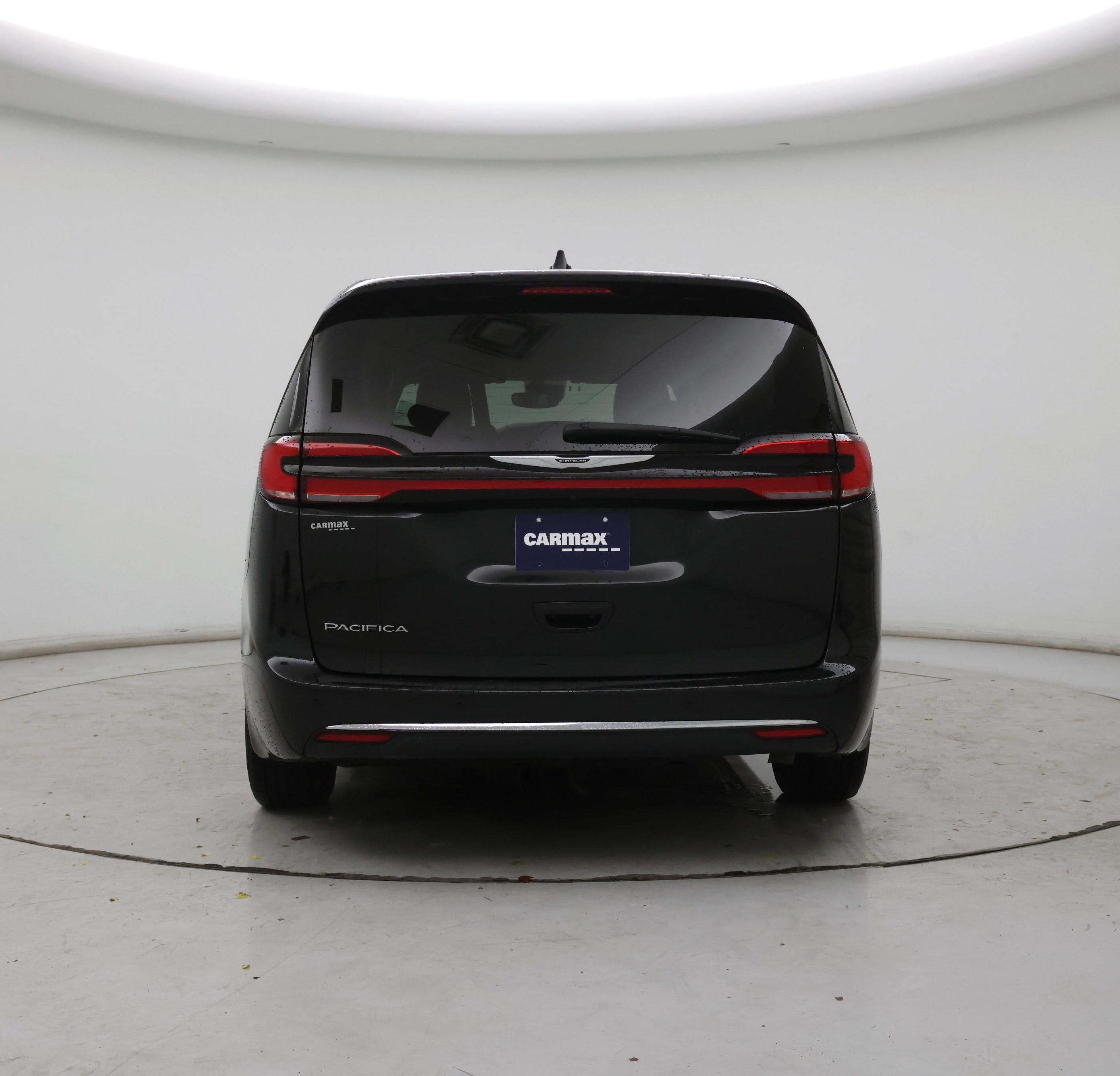 Thumbnail: 2023 Chrysler Pacifica - 6