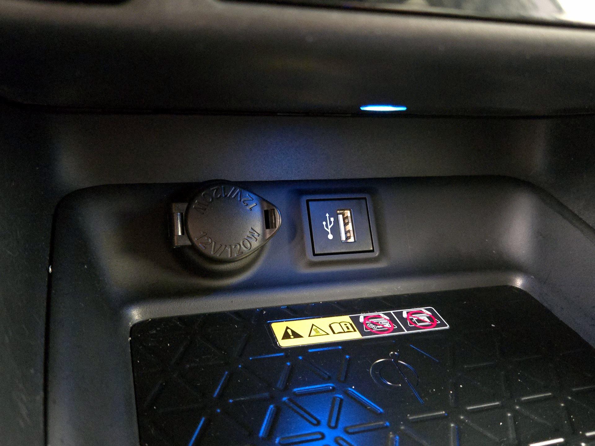 Thumbnail: 2023 Toyota RAV4 - 18