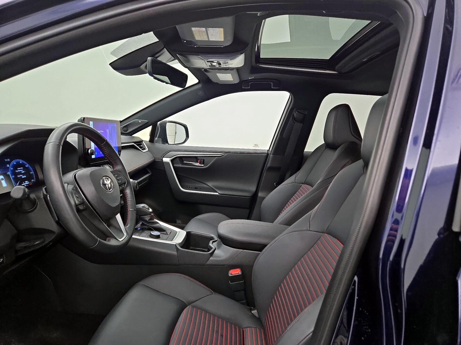 Thumbnail: 2023 Toyota RAV4 - 19