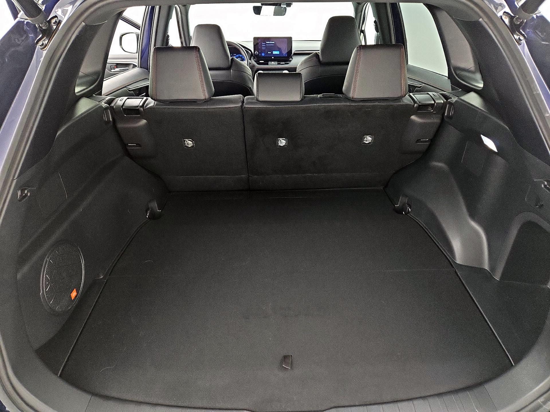 Thumbnail: 2023 Toyota RAV4 - 20