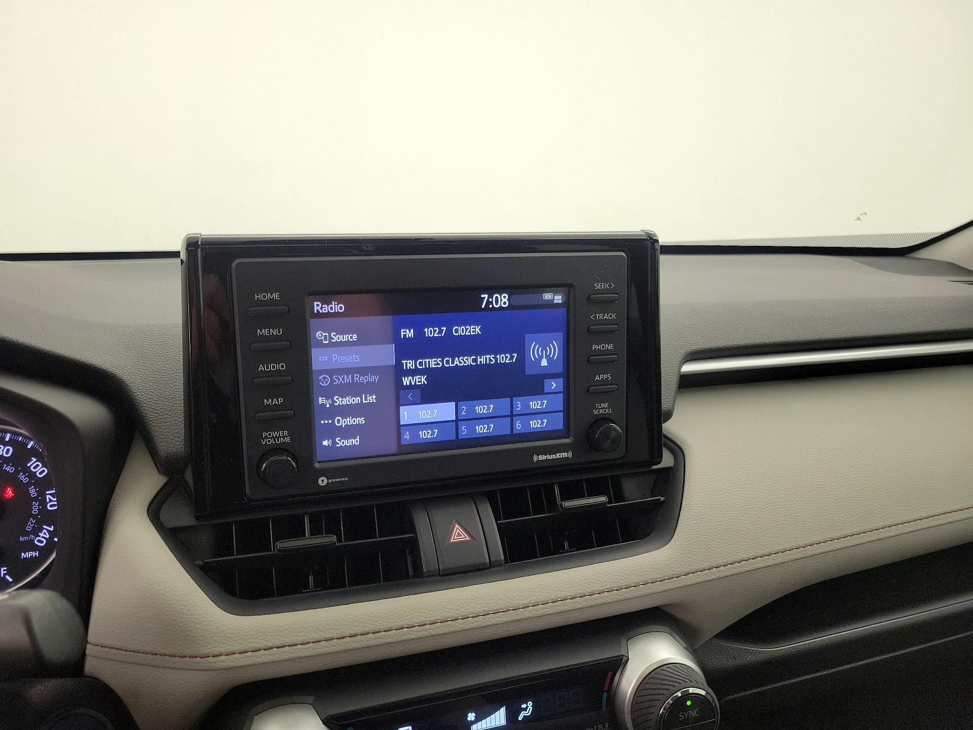 Thumbnail: 2021 Toyota RAV4 - 15