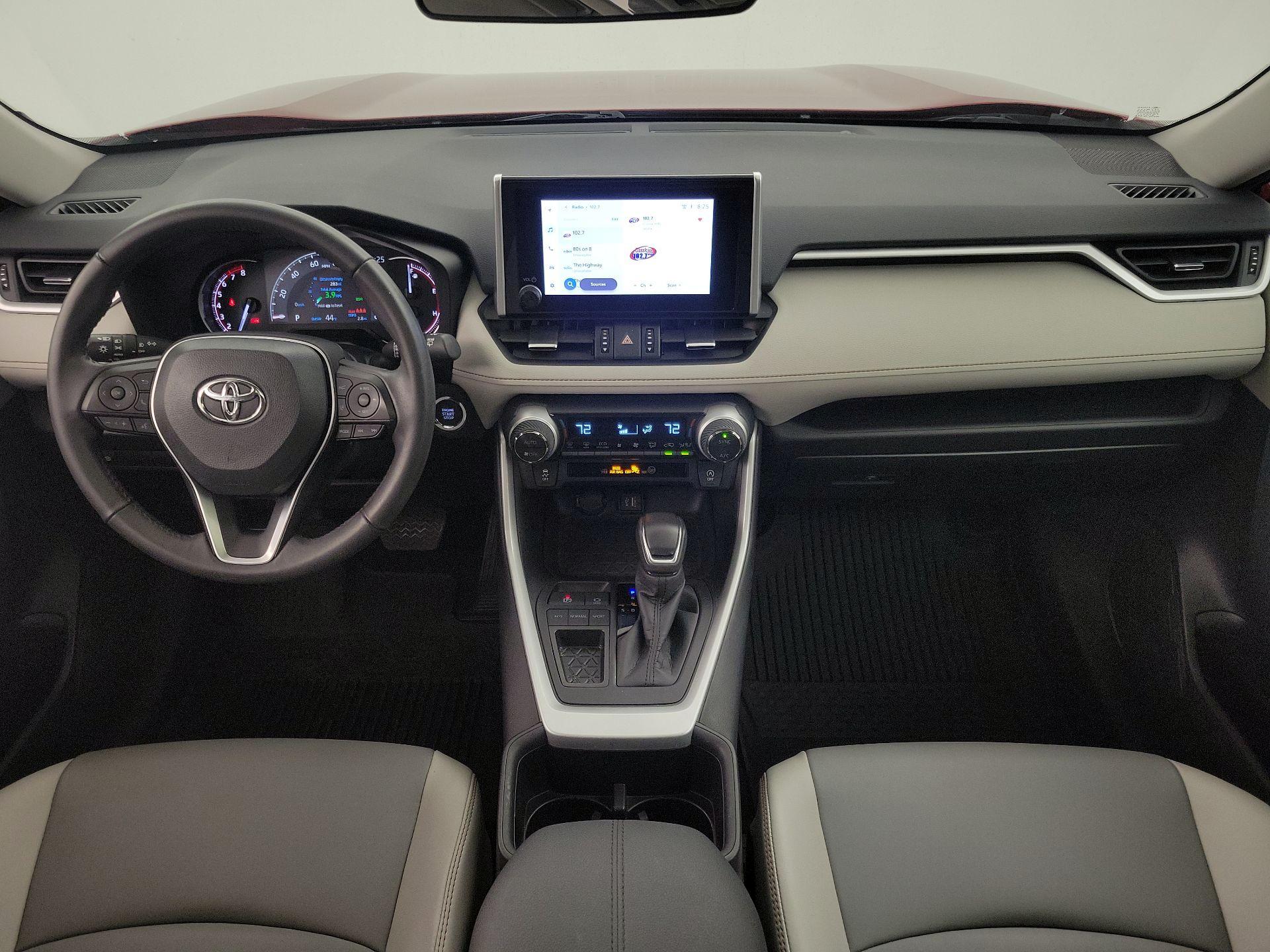 Thumbnail: 2024 Toyota RAV4 - 9