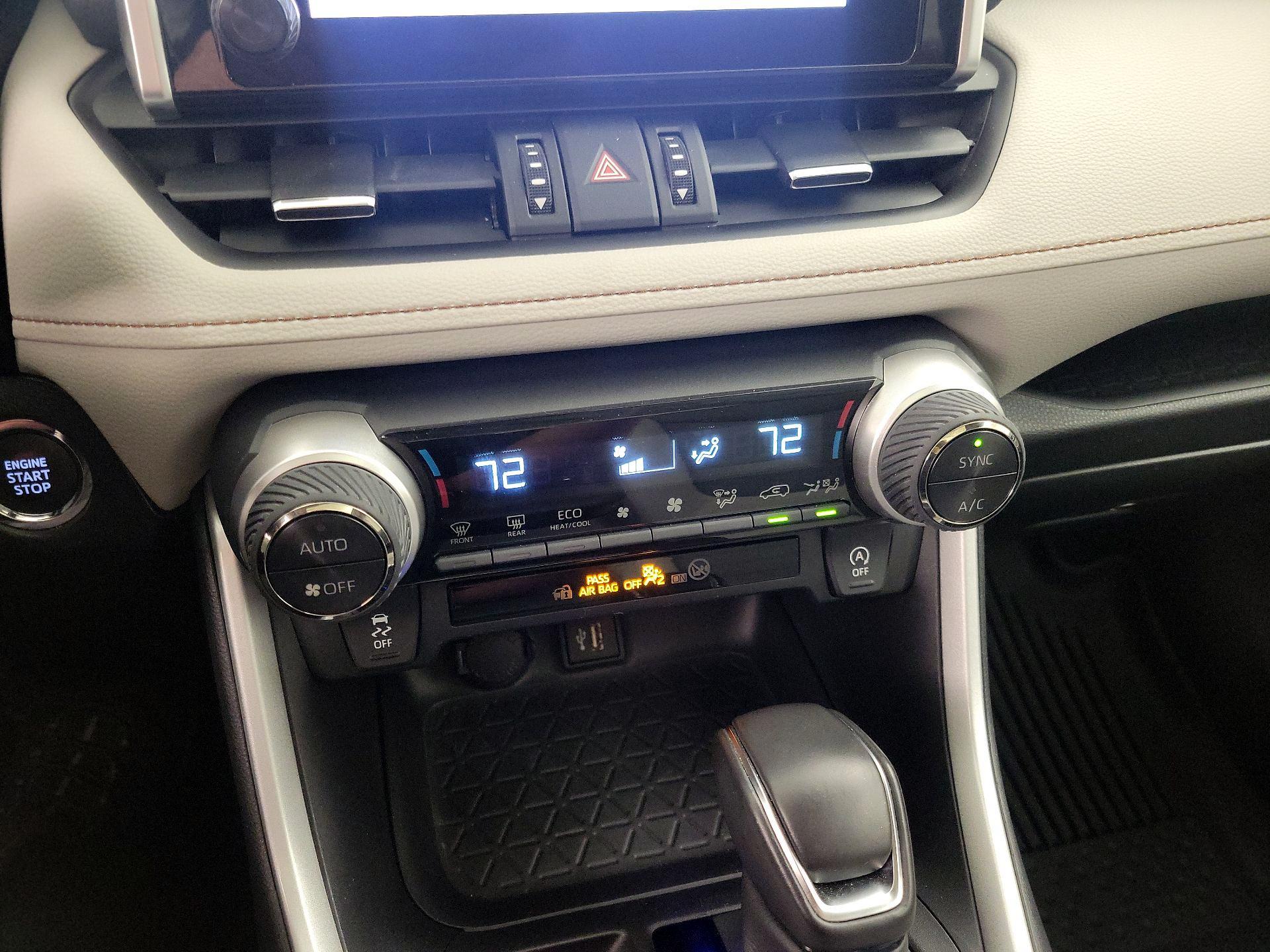 Thumbnail: 2024 Toyota RAV4 - 16