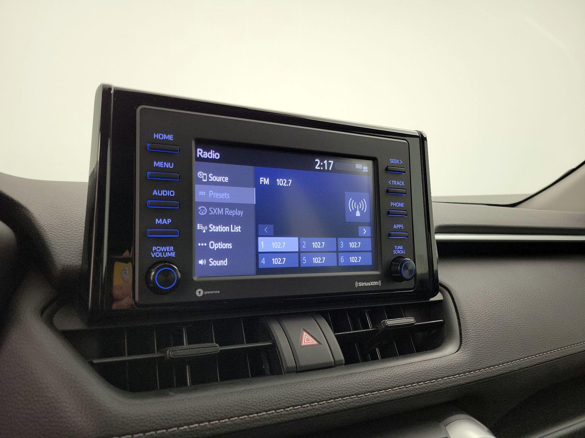 Thumbnail: 2020 Toyota RAV4 - 15