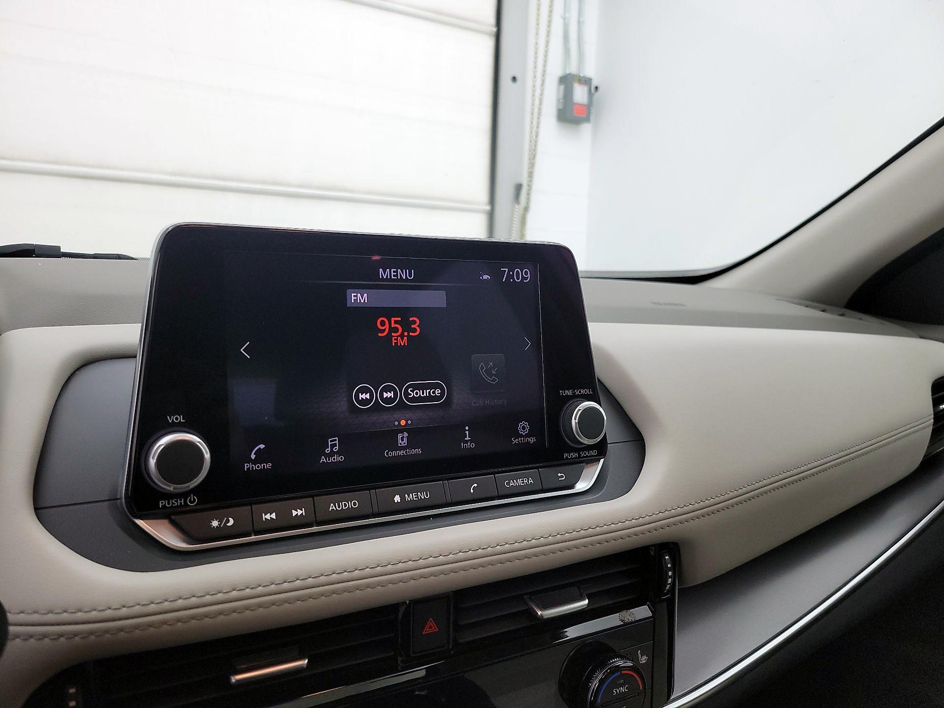 Thumbnail: 2023 Nissan Rogue - 15