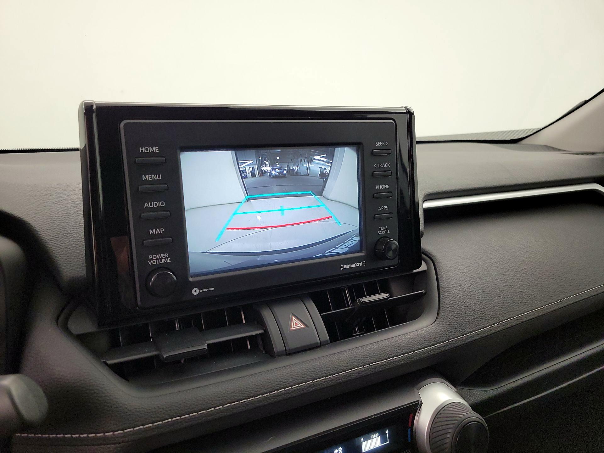 Thumbnail: 2020 Toyota RAV4 - 15