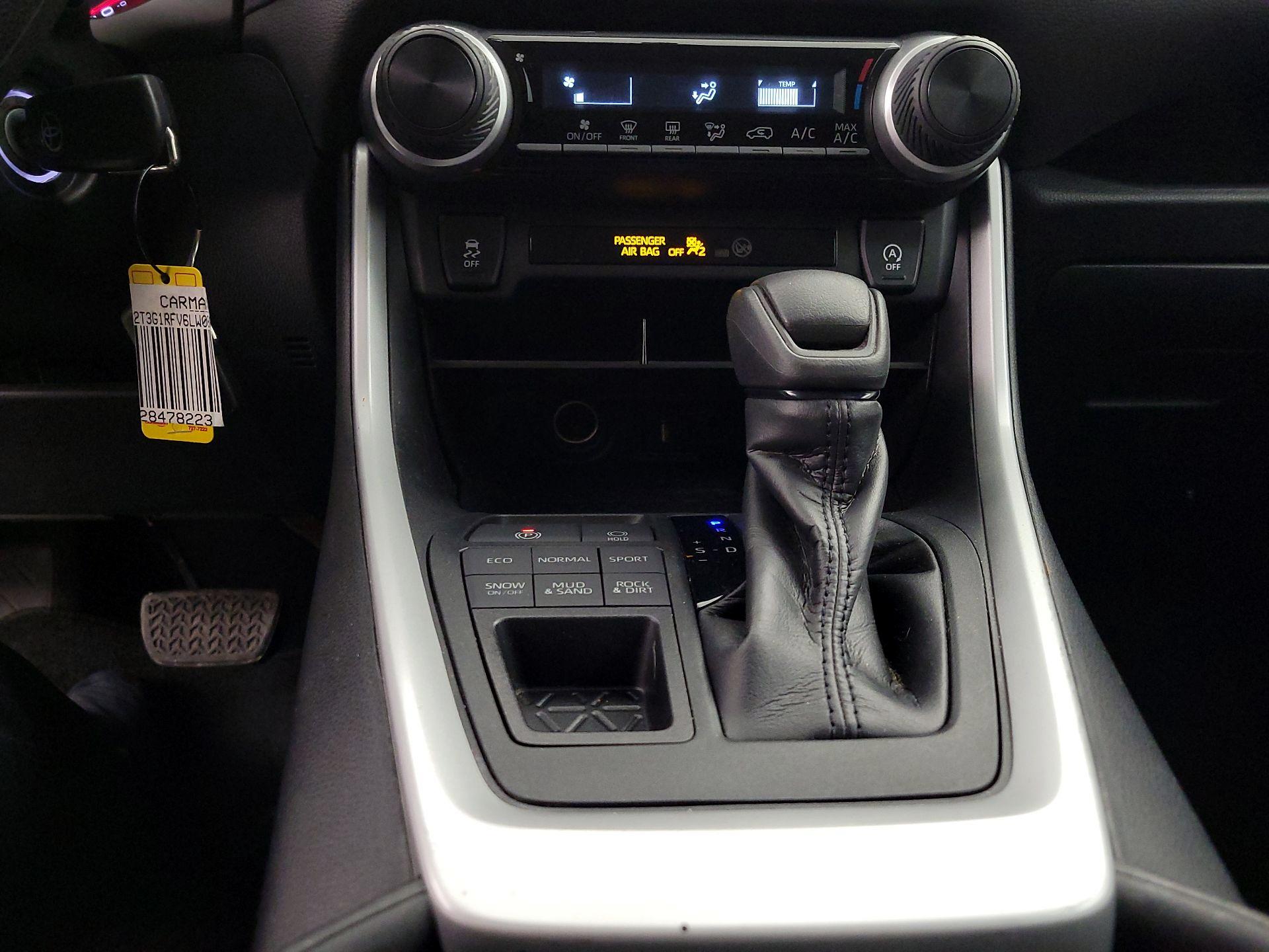 Thumbnail: 2020 Toyota RAV4 - 18