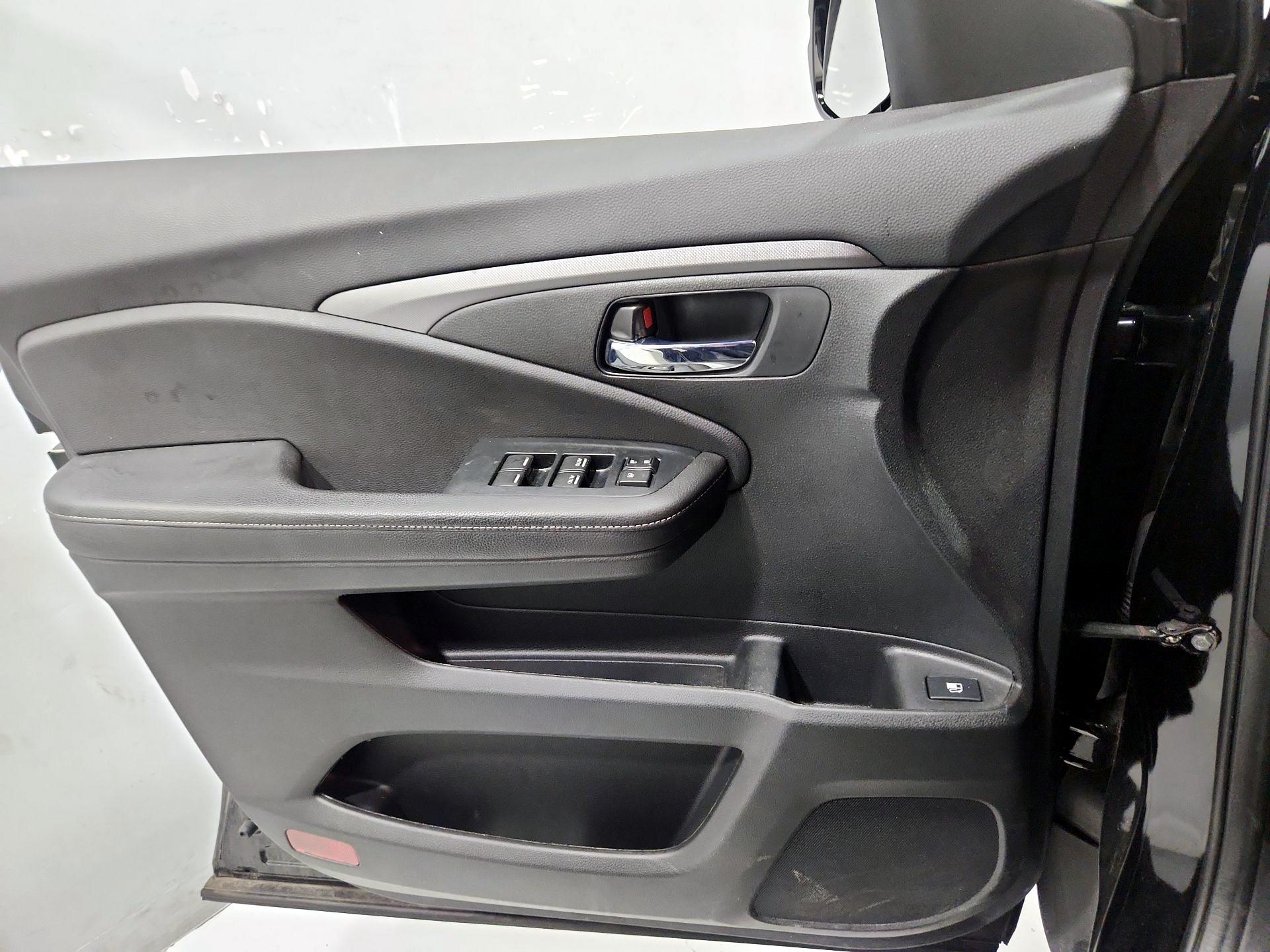 Thumbnail: 2023 Honda Ridgeline - 12