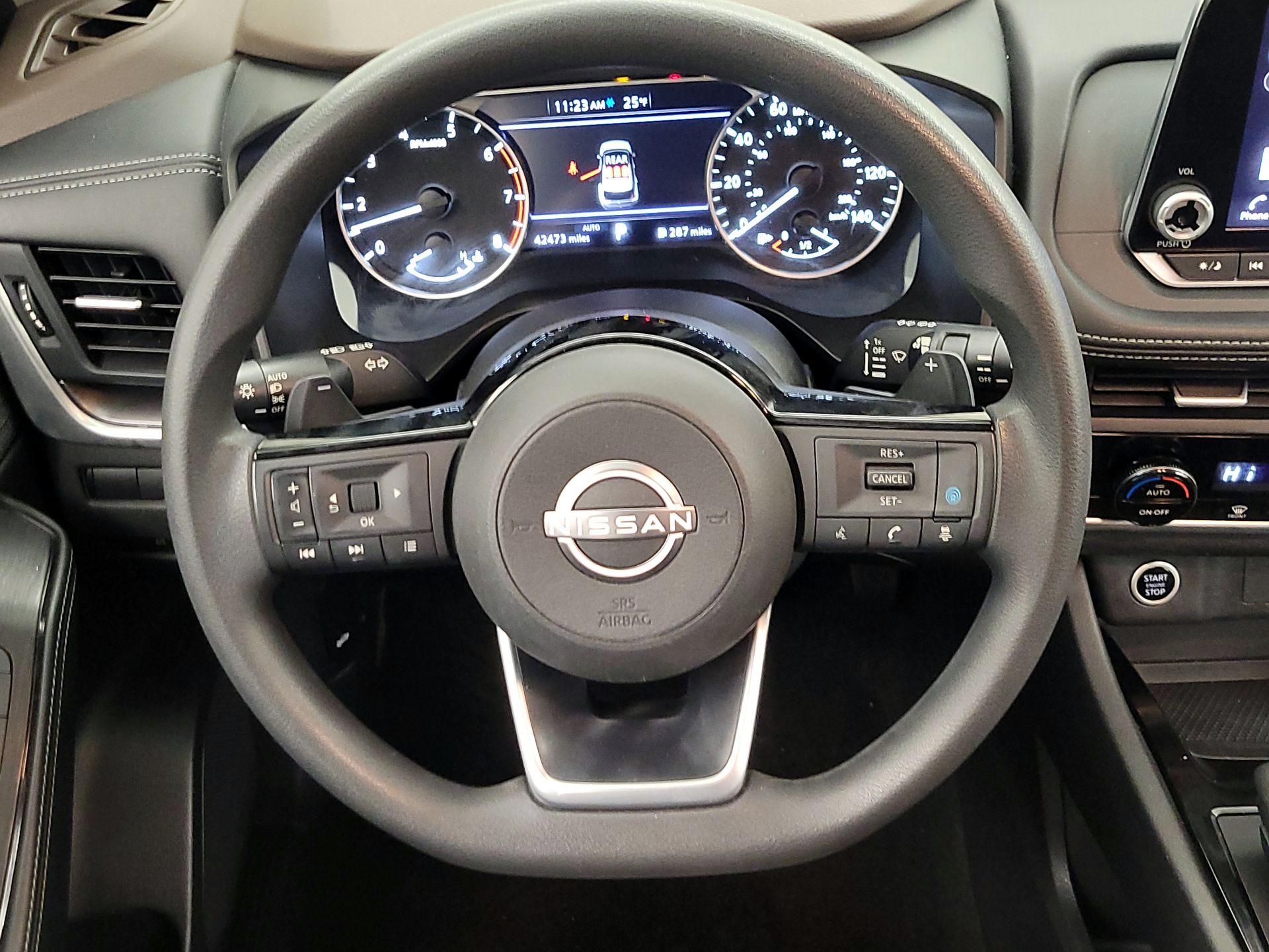 Thumbnail: 2023 Nissan Rogue - 10