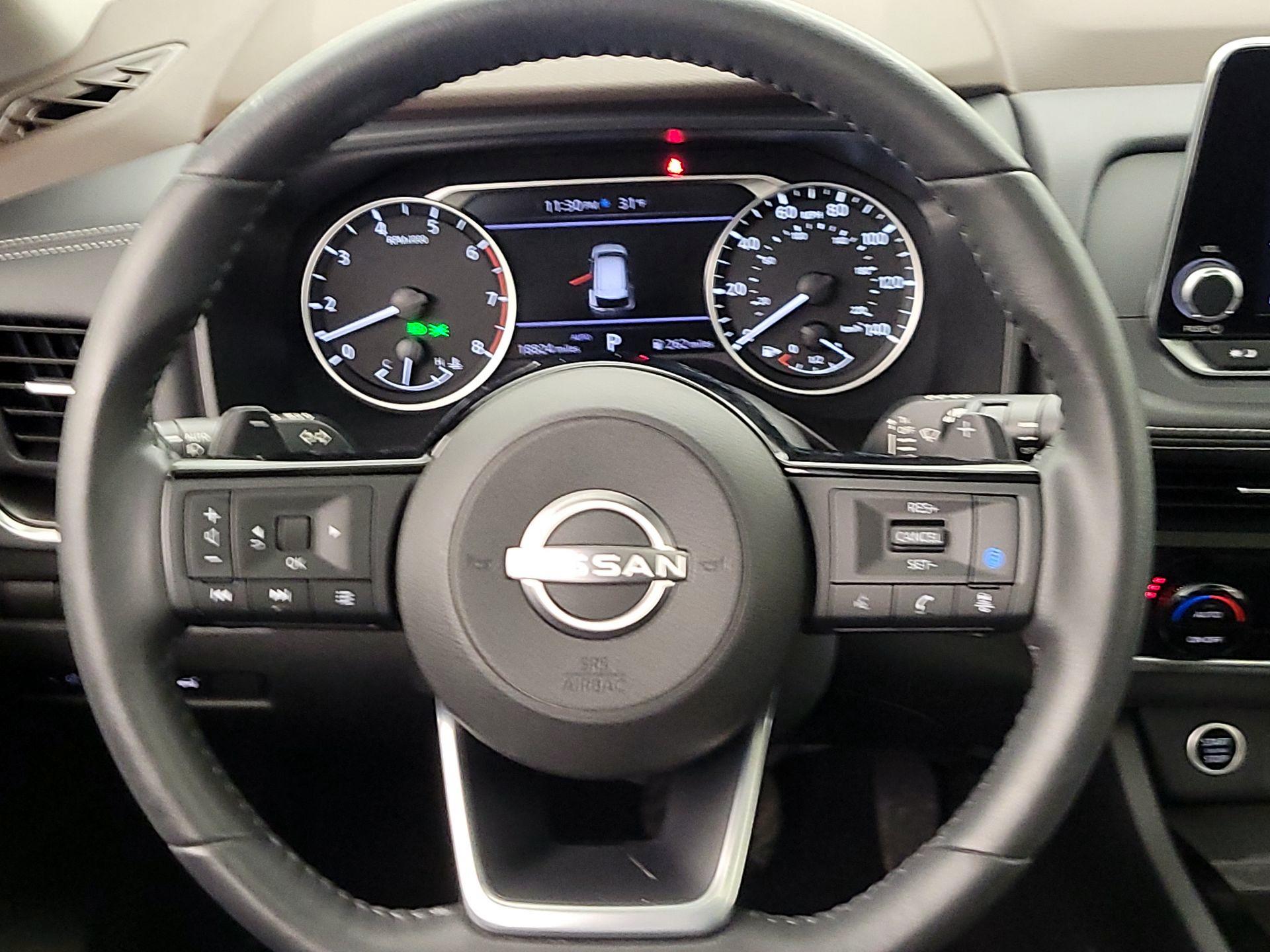 Thumbnail: 2023 Nissan Rogue - 10