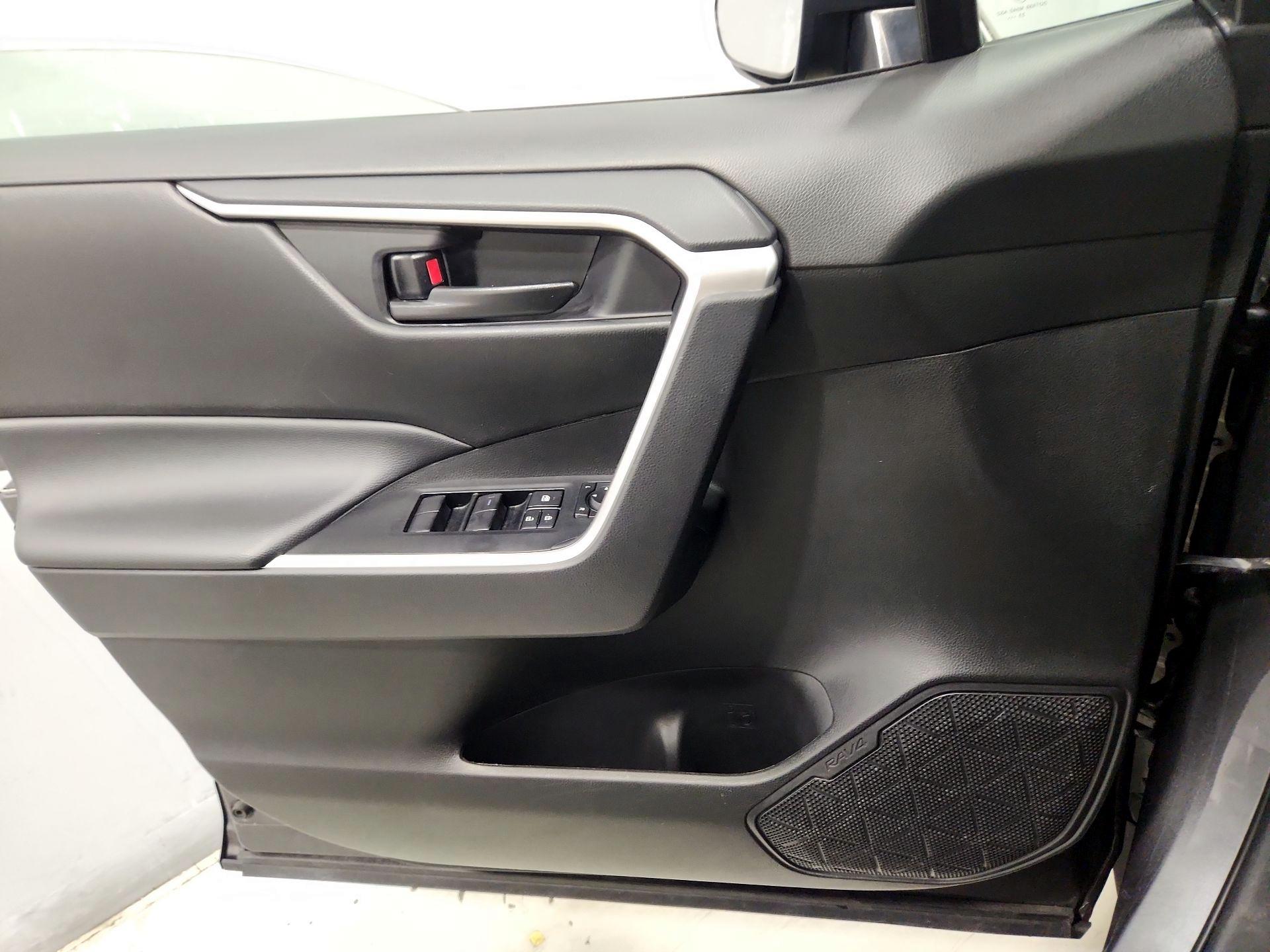 Thumbnail: 2024 Toyota RAV4 - 12