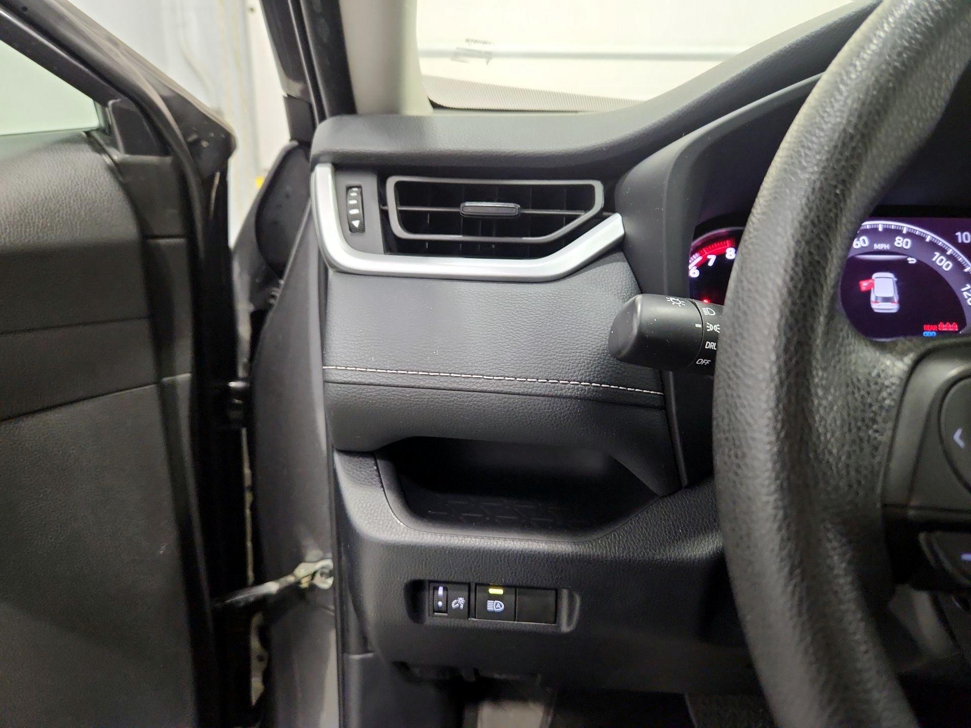 Thumbnail: 2024 Toyota RAV4 - 13