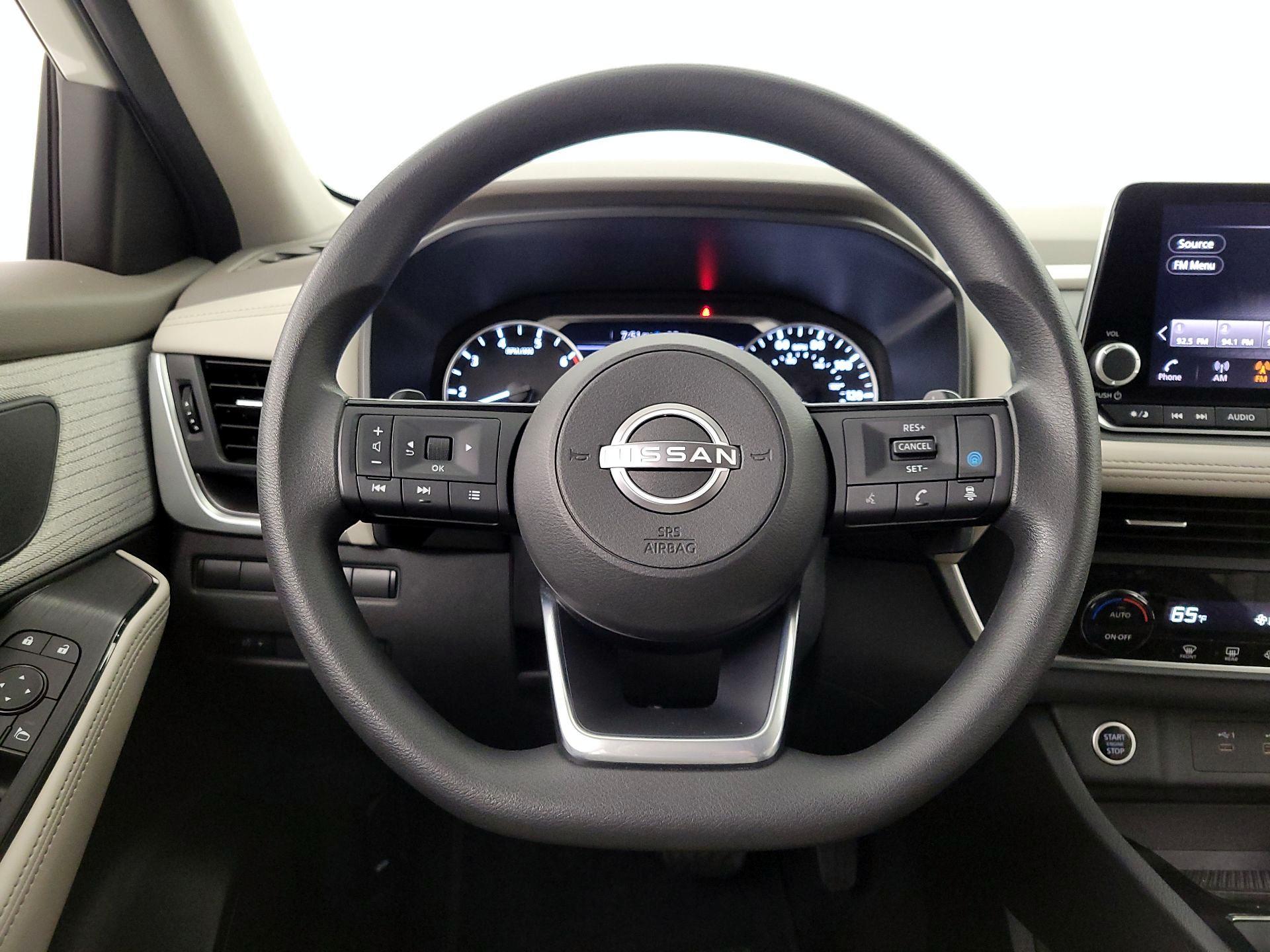 Thumbnail: 2023 Nissan Rogue - 10