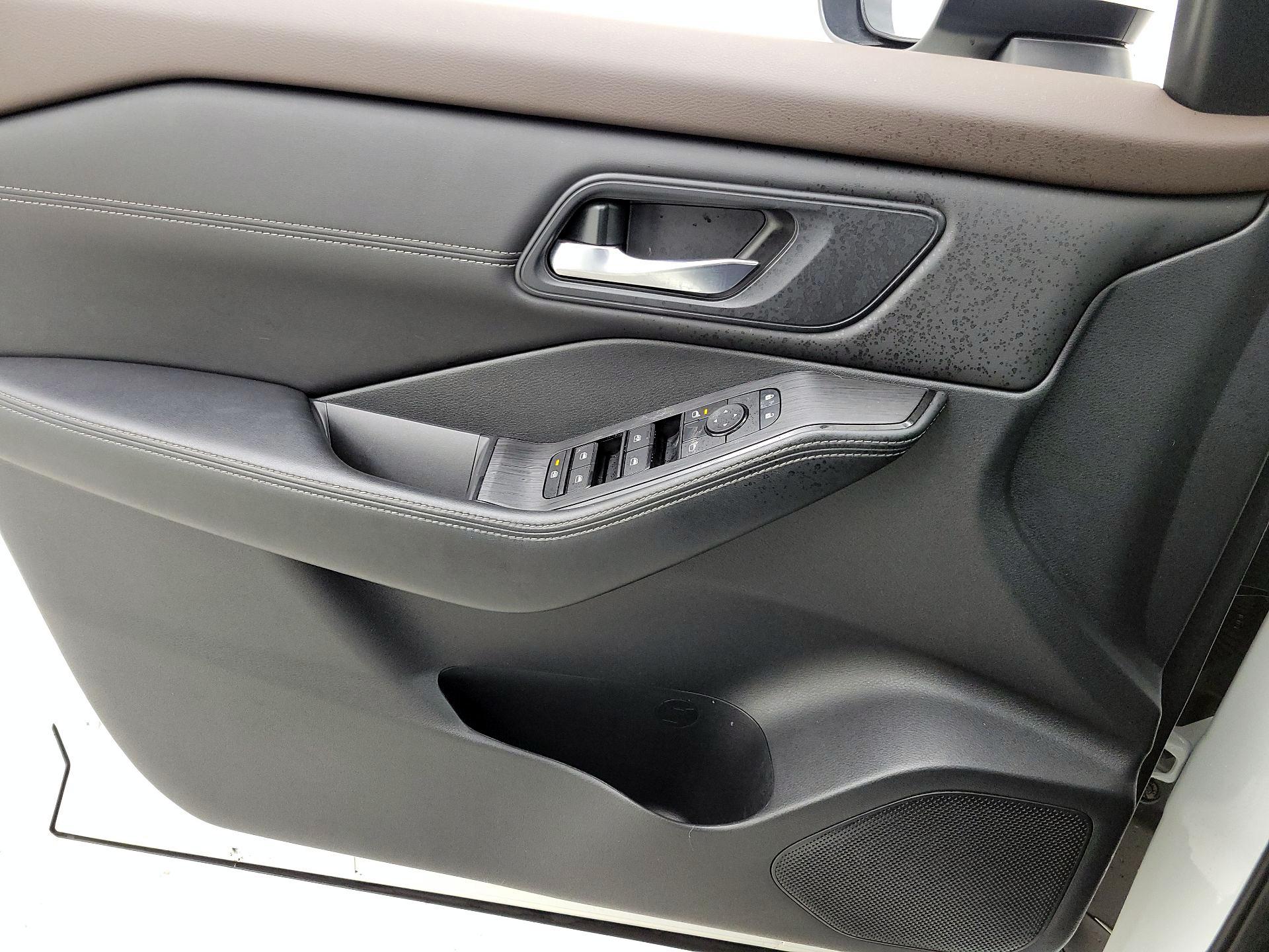 Thumbnail: 2023 Nissan Rogue - 12