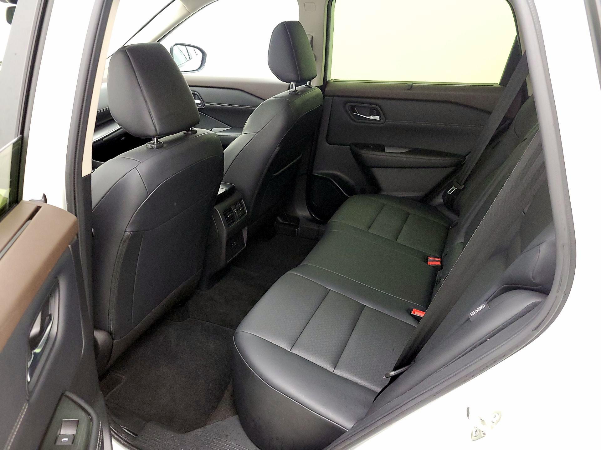 Thumbnail: 2023 Nissan Rogue - 20