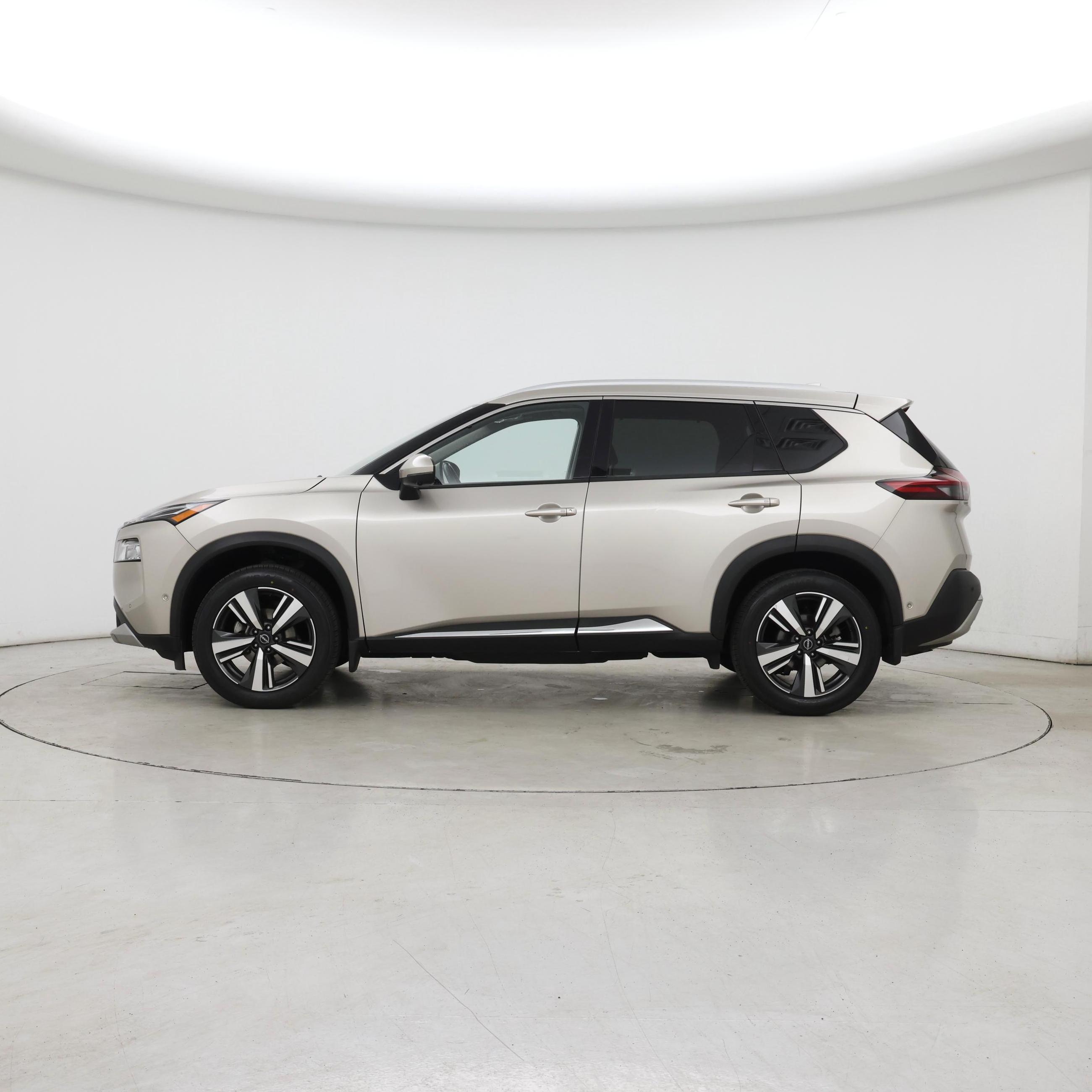 Thumbnail: 2022 Nissan Rogue - 3