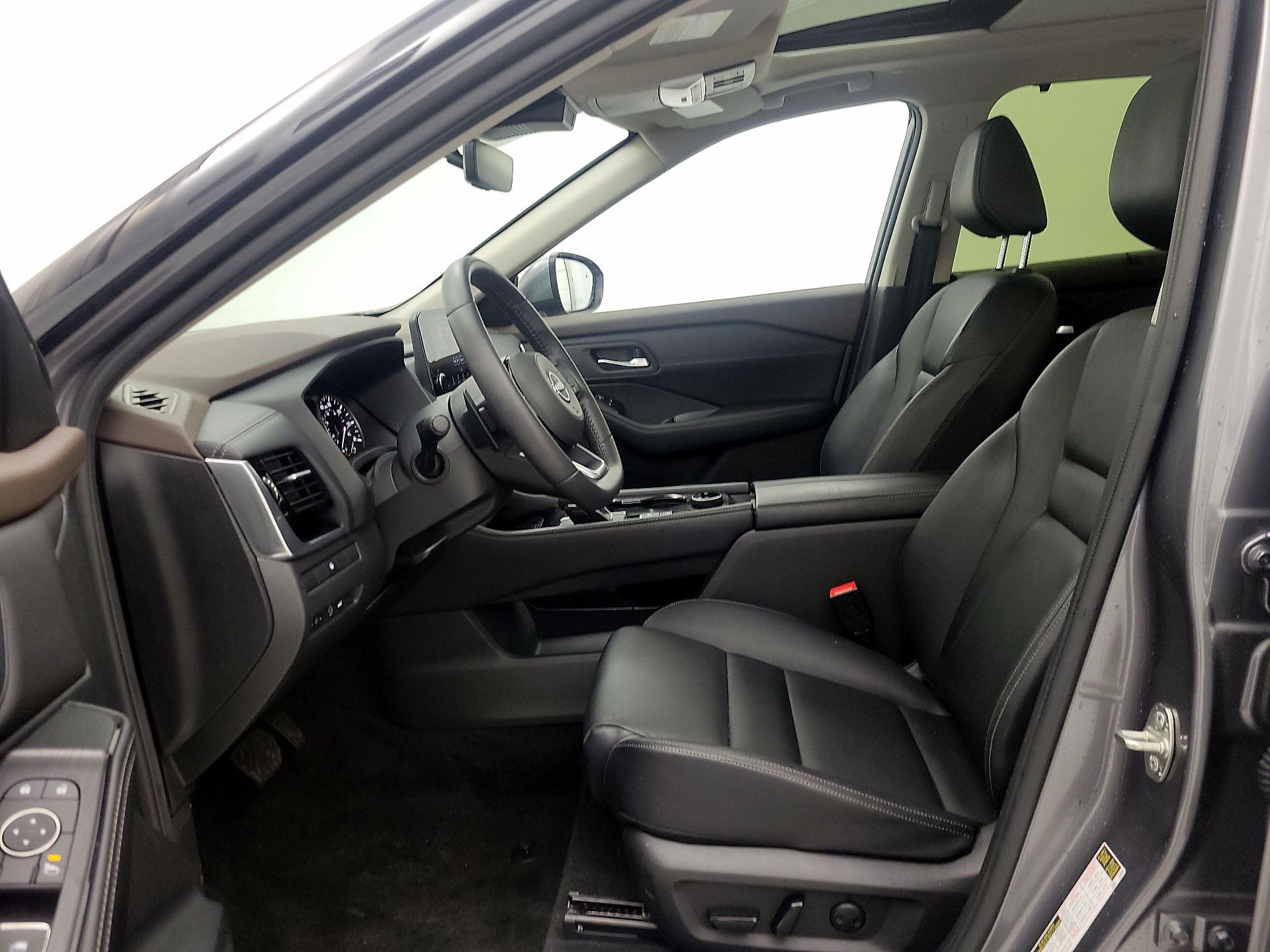 Thumbnail: 2023 Nissan Rogue - 11