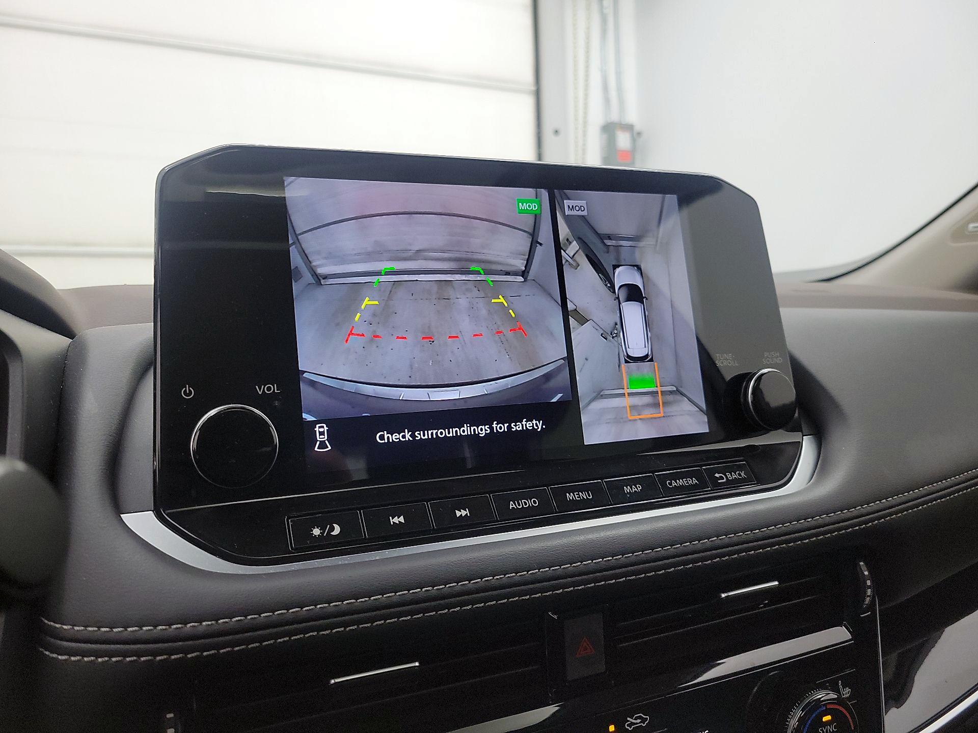 Thumbnail: 2023 Nissan Rogue - 14