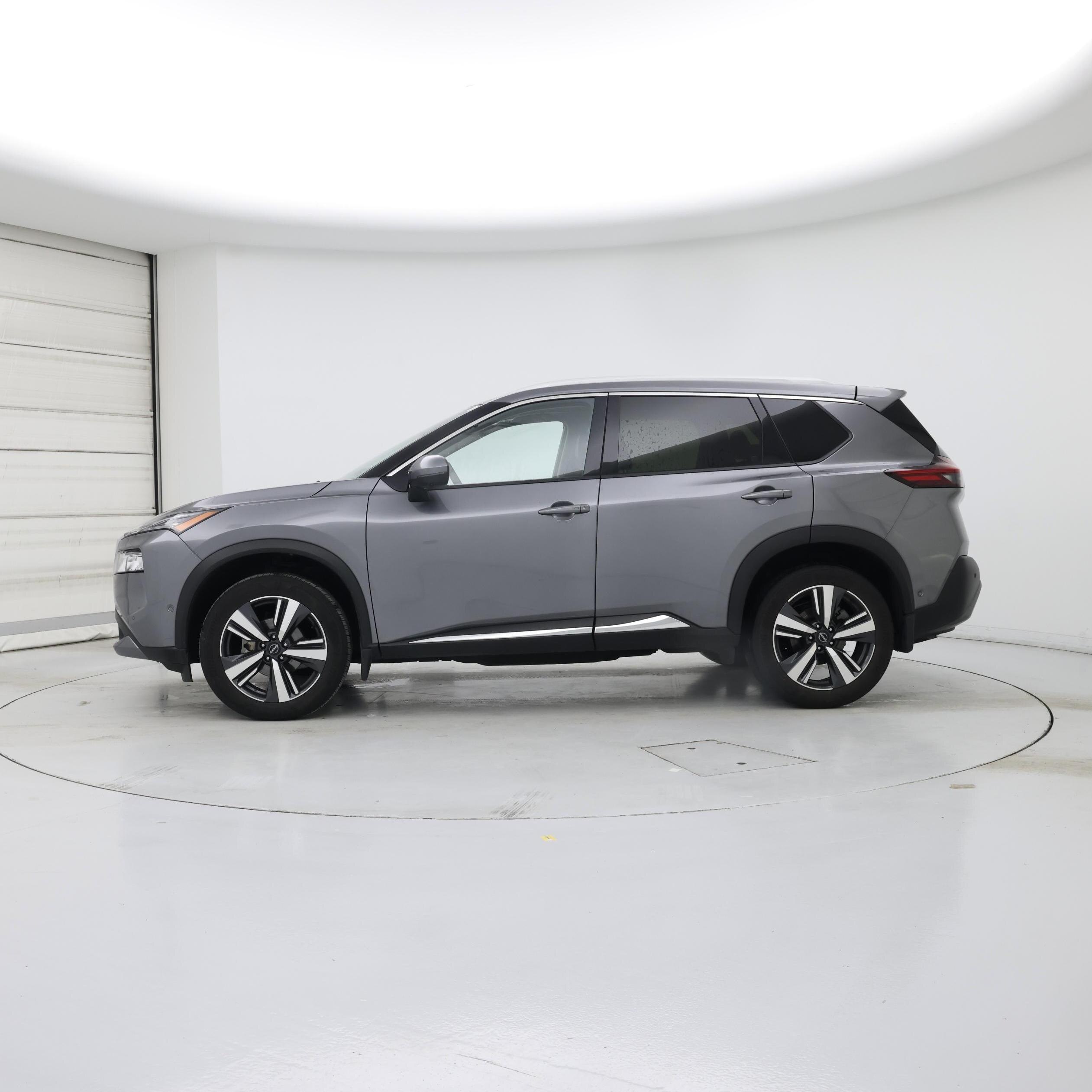 Thumbnail: 2023 Nissan Rogue - 3