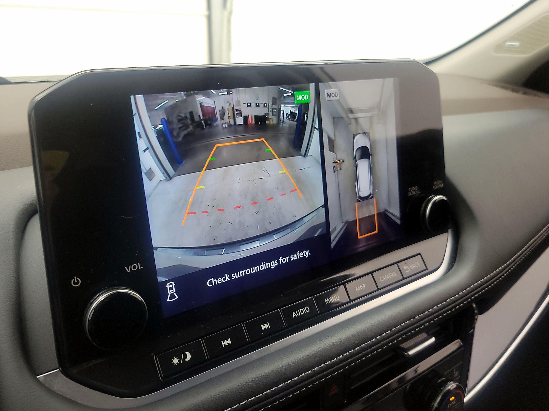 Thumbnail: 2023 Nissan Rogue - 15