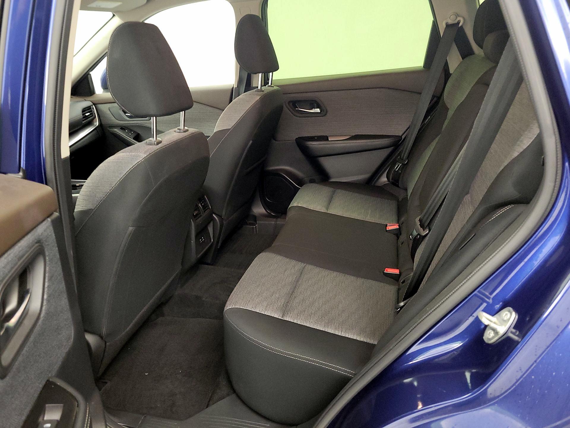 Thumbnail: 2023 Nissan Rogue - 19