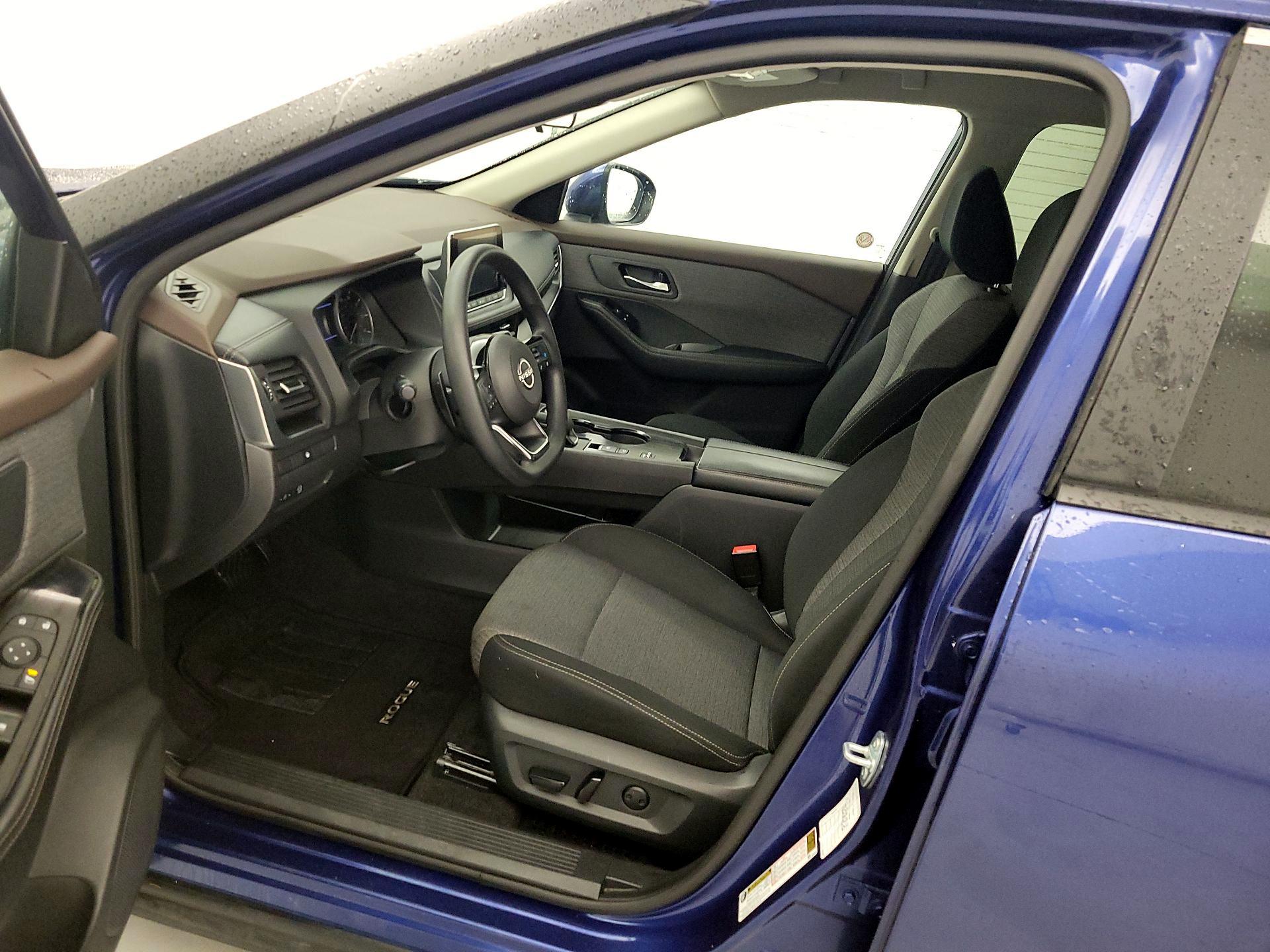 Thumbnail: 2023 Nissan Rogue - 11