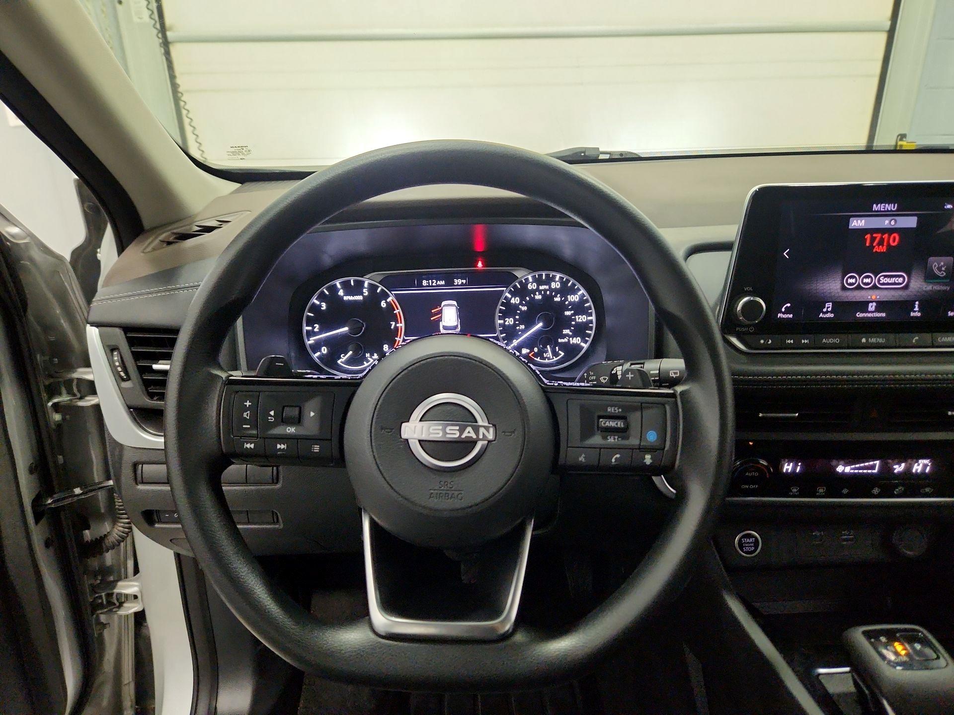 Thumbnail: 2023 Nissan Rogue - 10