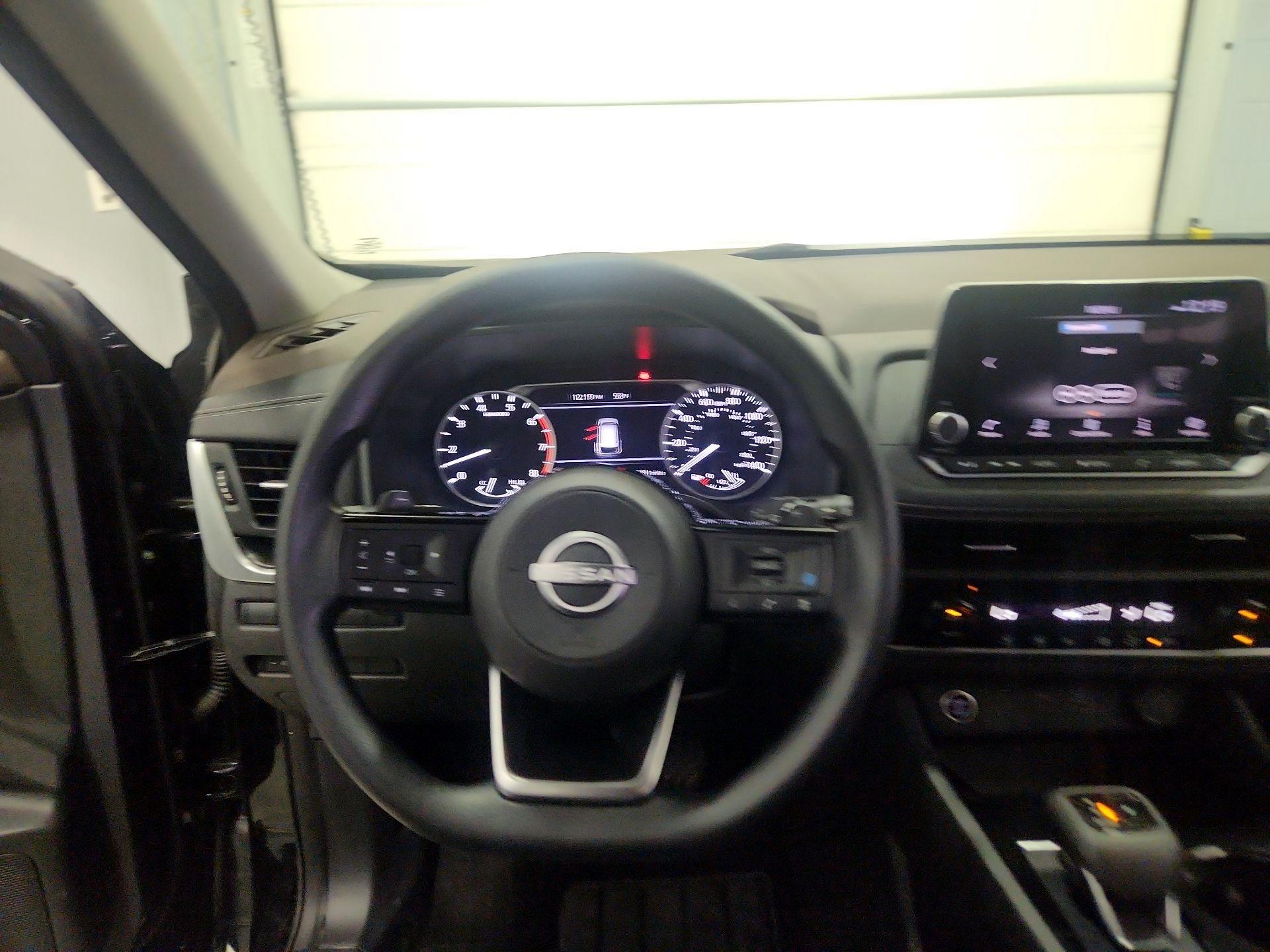 Thumbnail: 2023 Nissan Rogue - 10