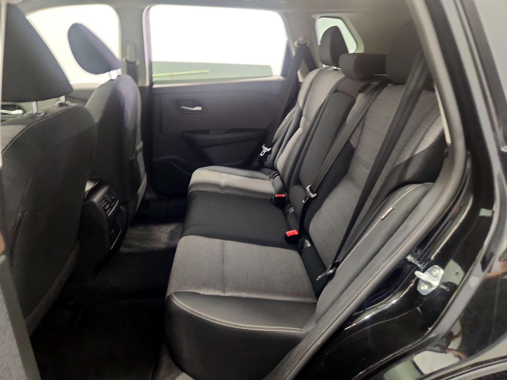 Thumbnail: 2023 Nissan Rogue - 19