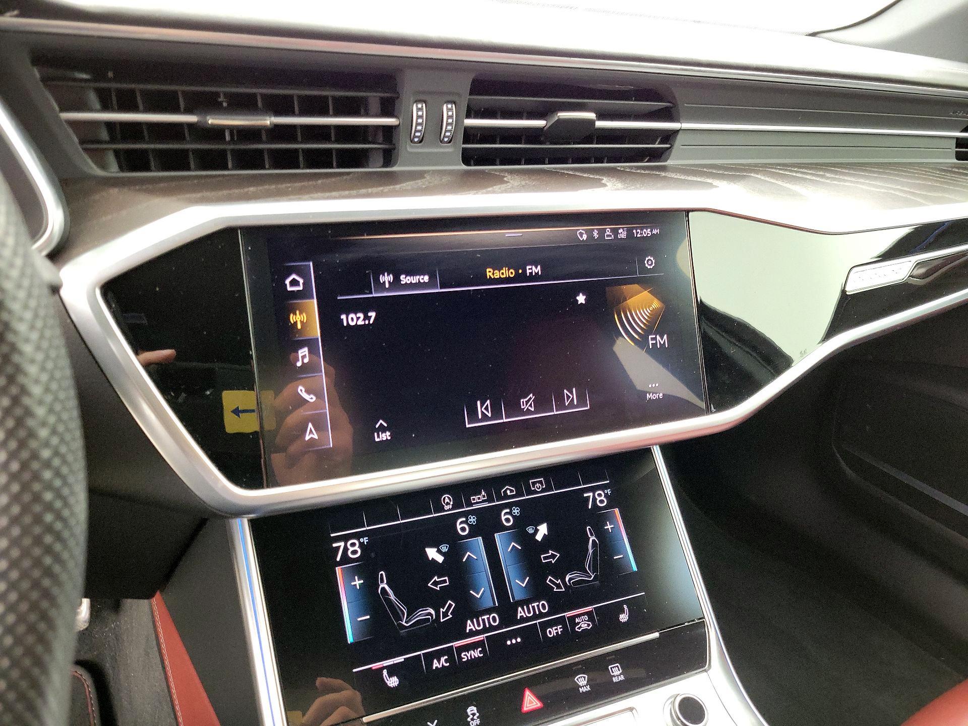 Thumbnail: 2020 Audi S6 - 16