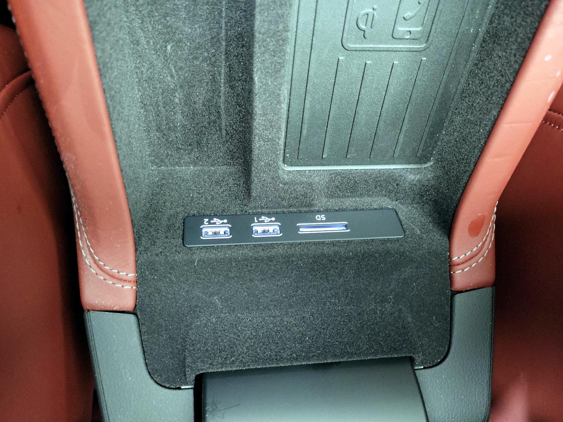 Thumbnail: 2020 Audi S6 - 19