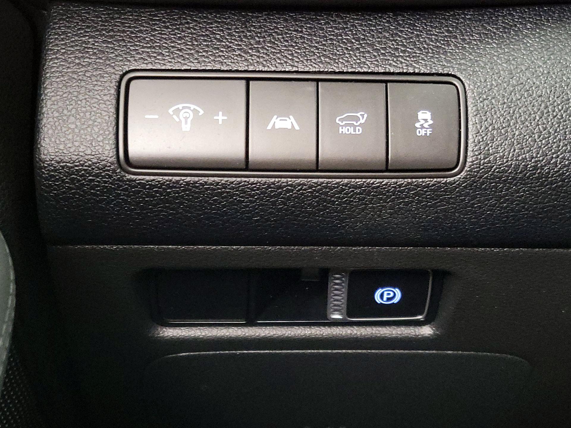 Thumbnail: 2023 Hyundai Santa Fe - 13