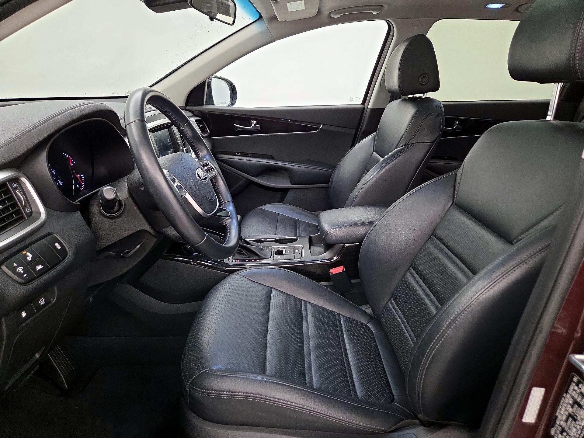 Thumbnail: 2020 Kia Sorento - 11