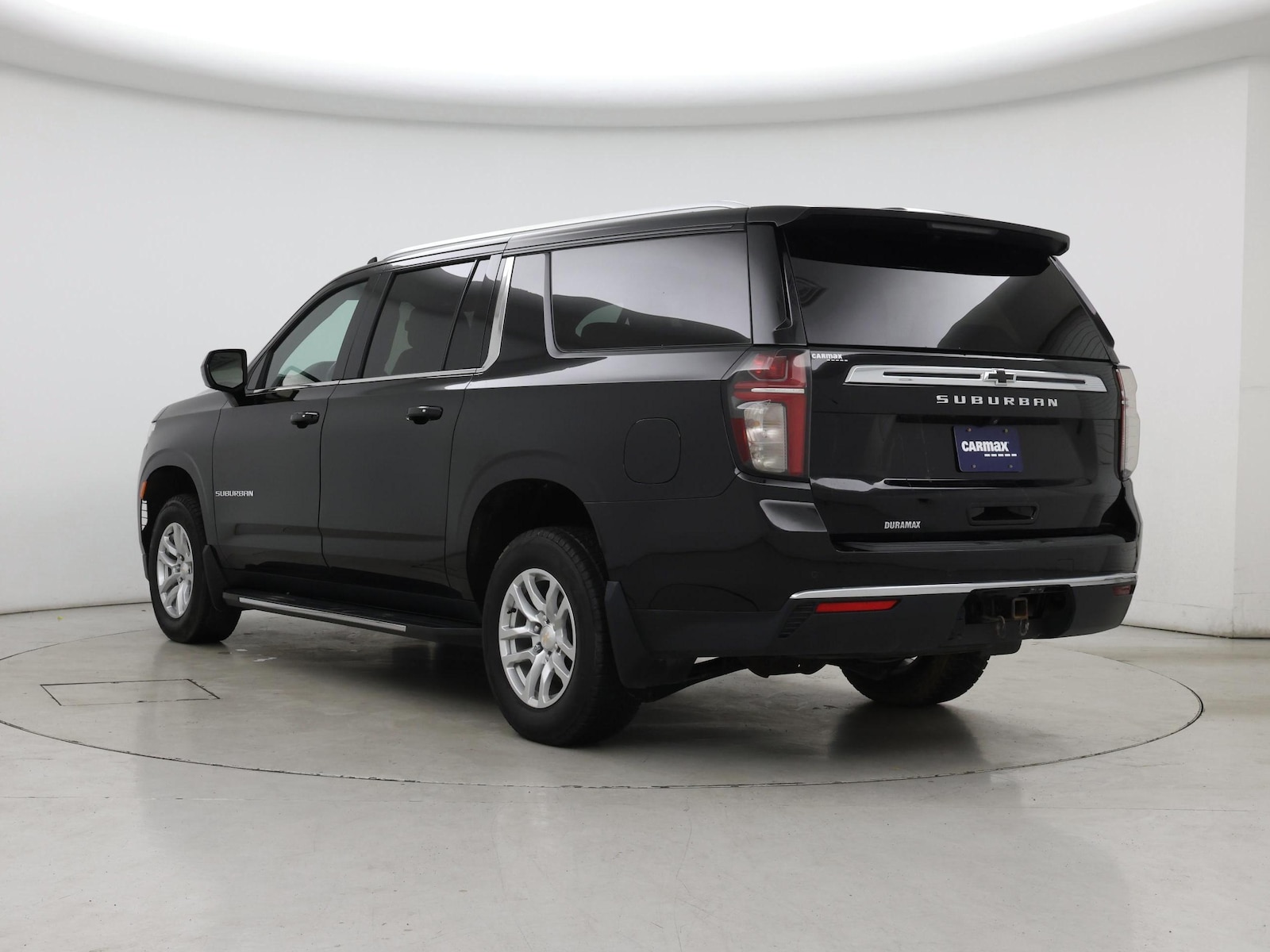 2021 Chevrolet Suburban LS - Photo 3