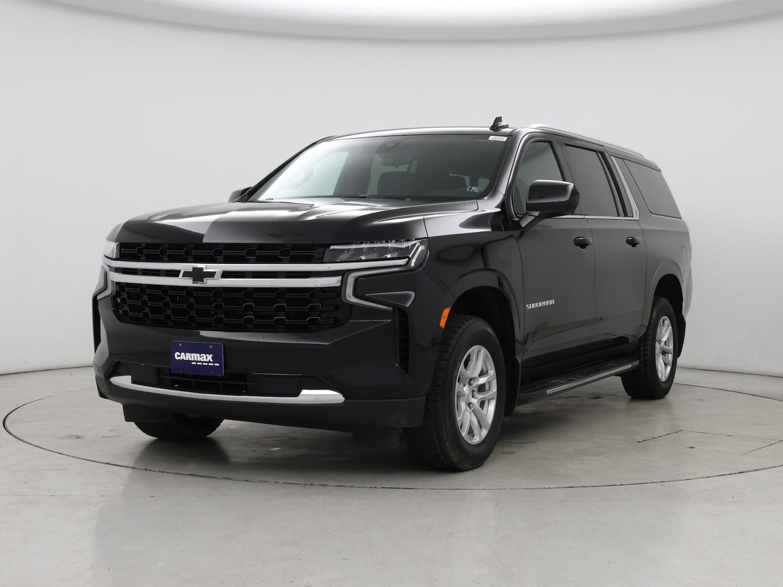 2021 Chevrolet Suburban LS - Photo 5
