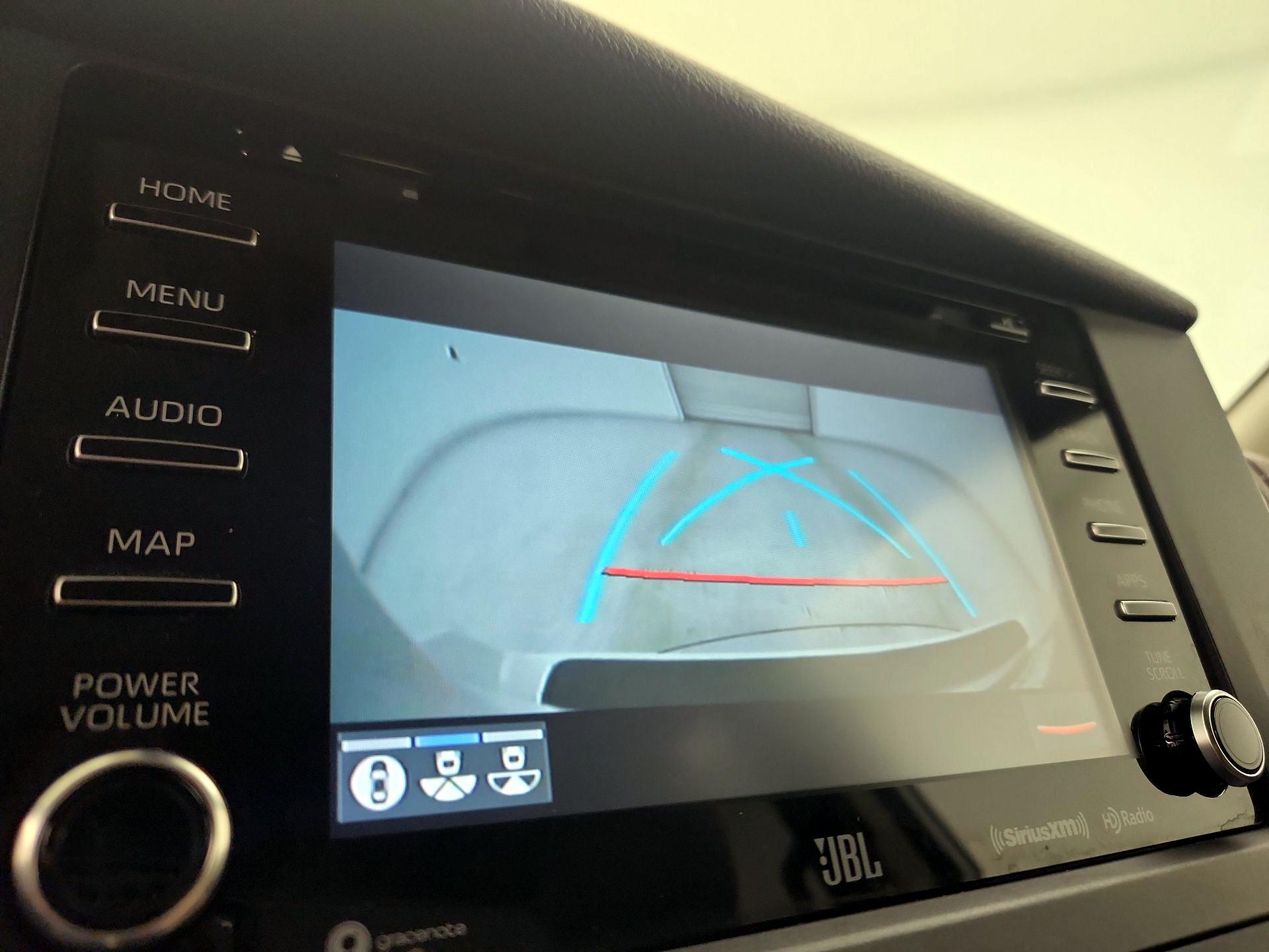 Thumbnail: 2020 Toyota Sienna - 15