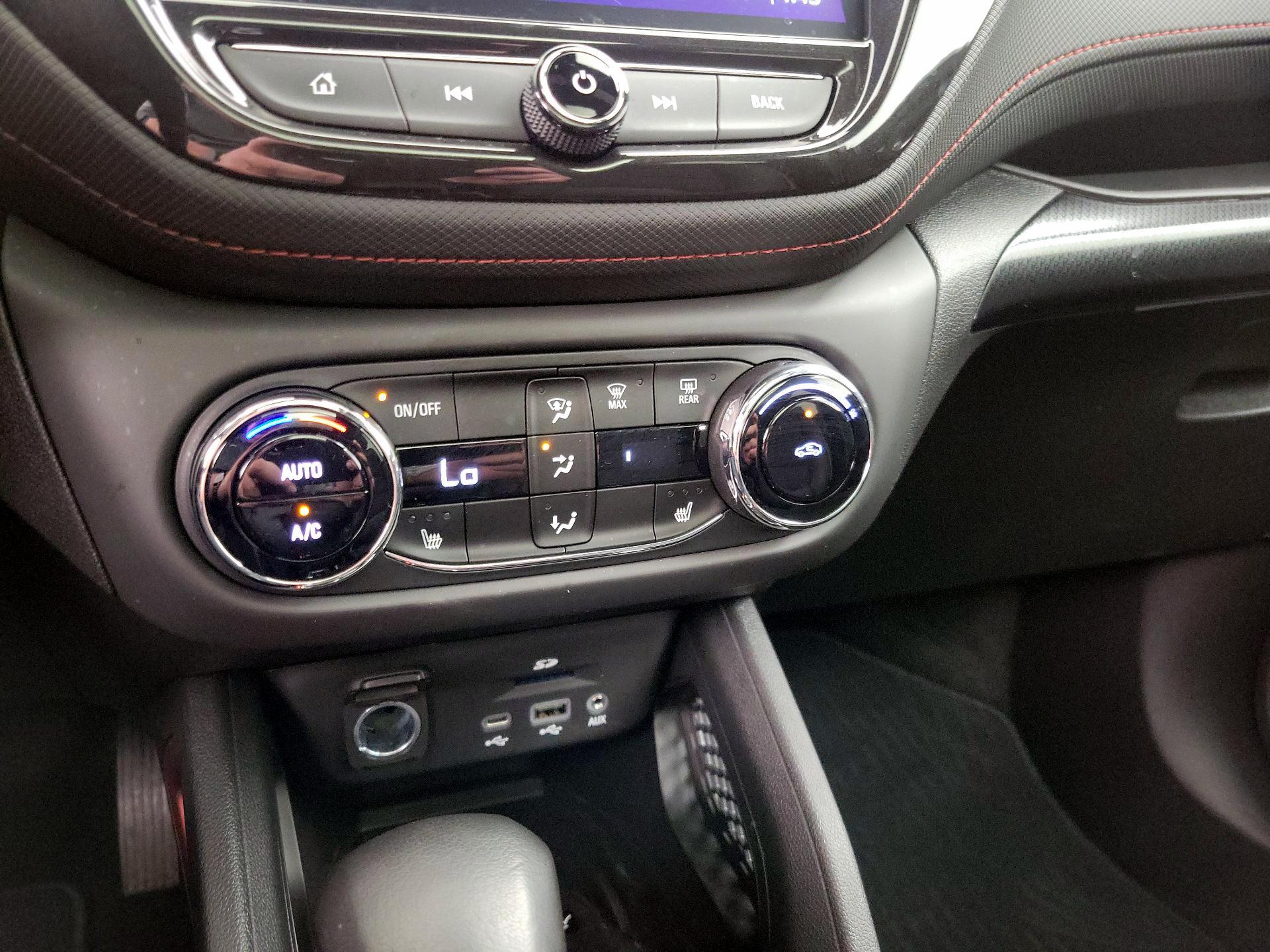 Thumbnail: 2023 Chevrolet TrailBlazer - 16