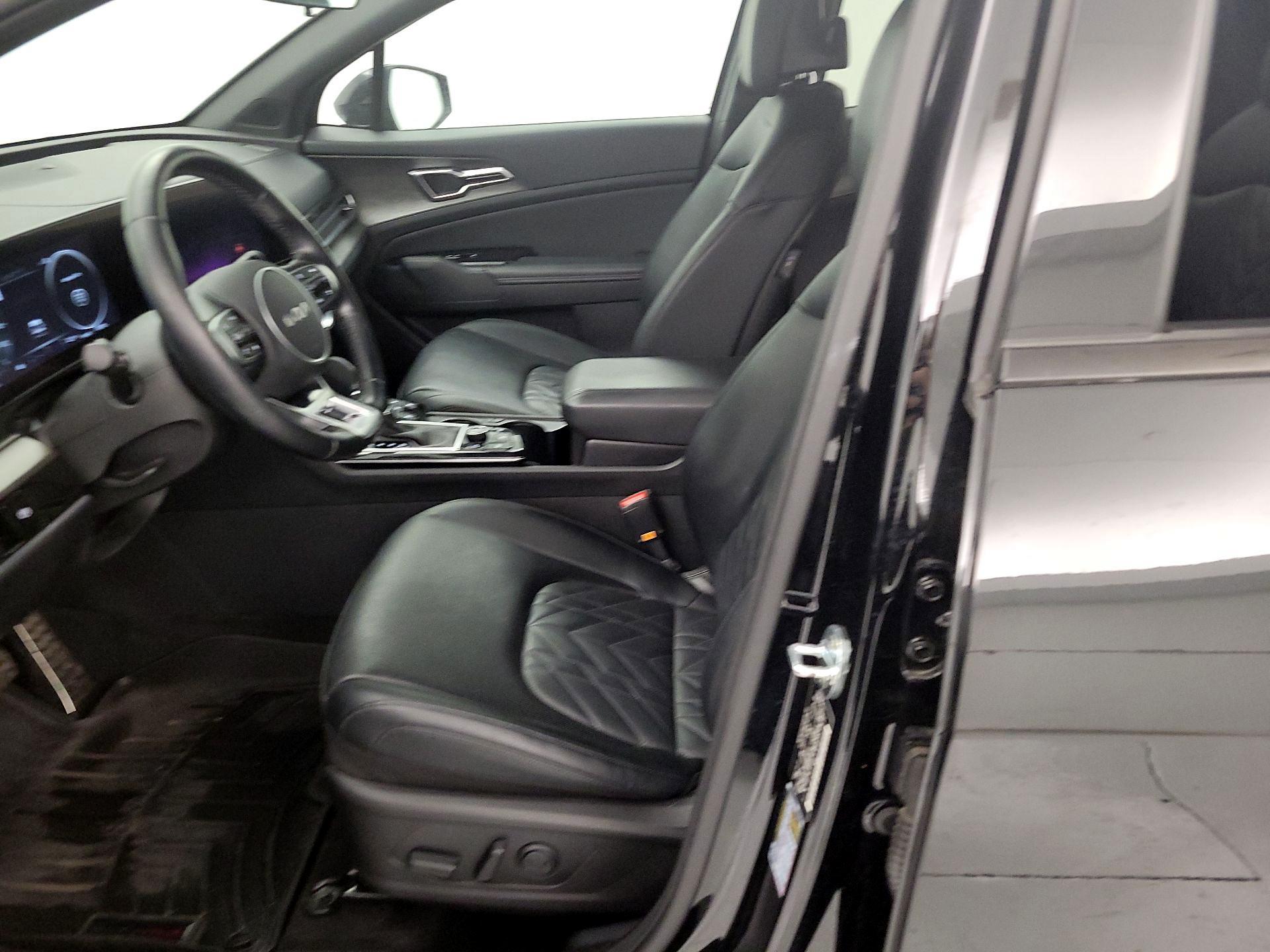 Thumbnail: 2023 Kia Sportage - 11