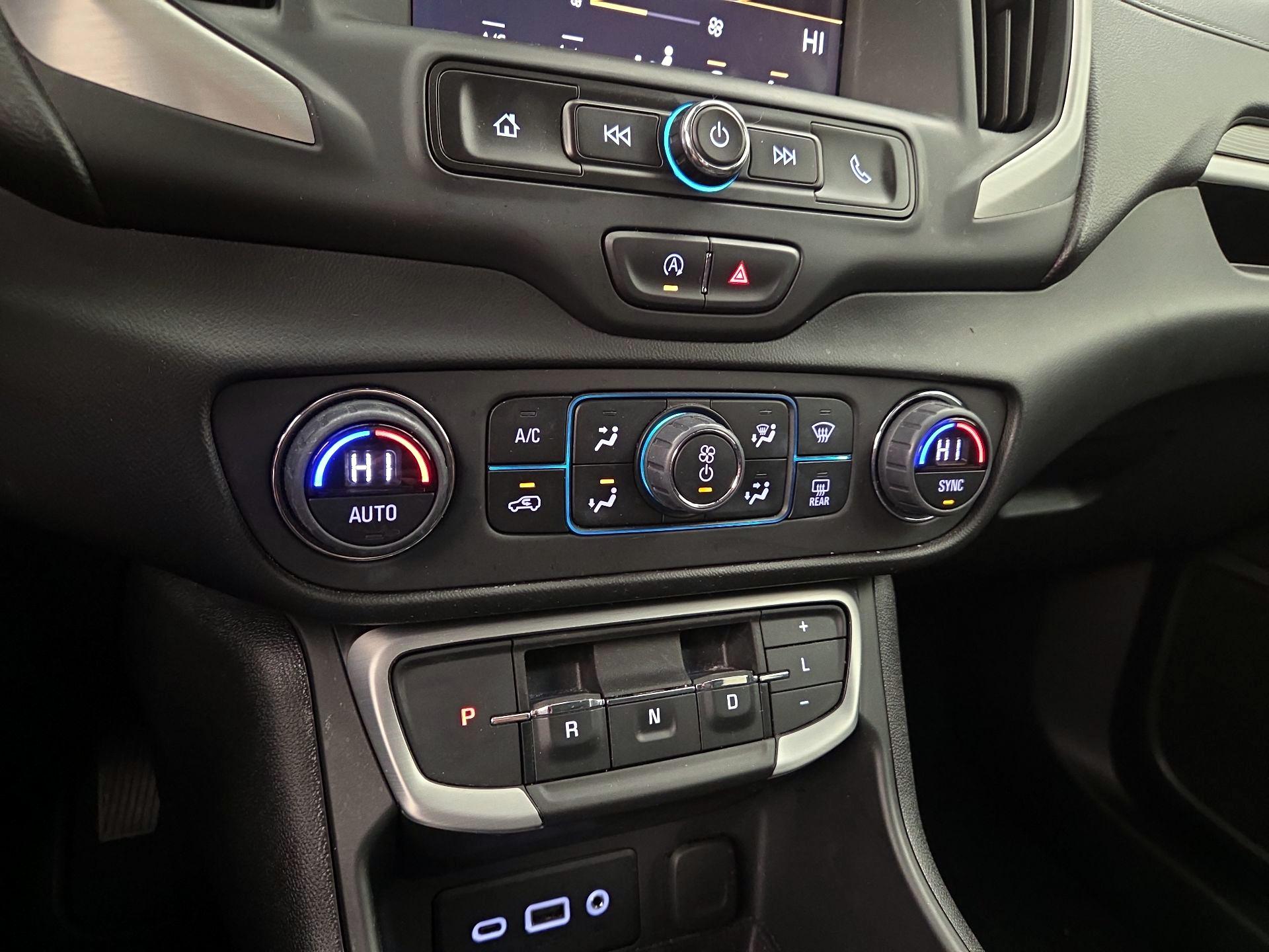 Thumbnail: 2022 GMC Terrain - 16