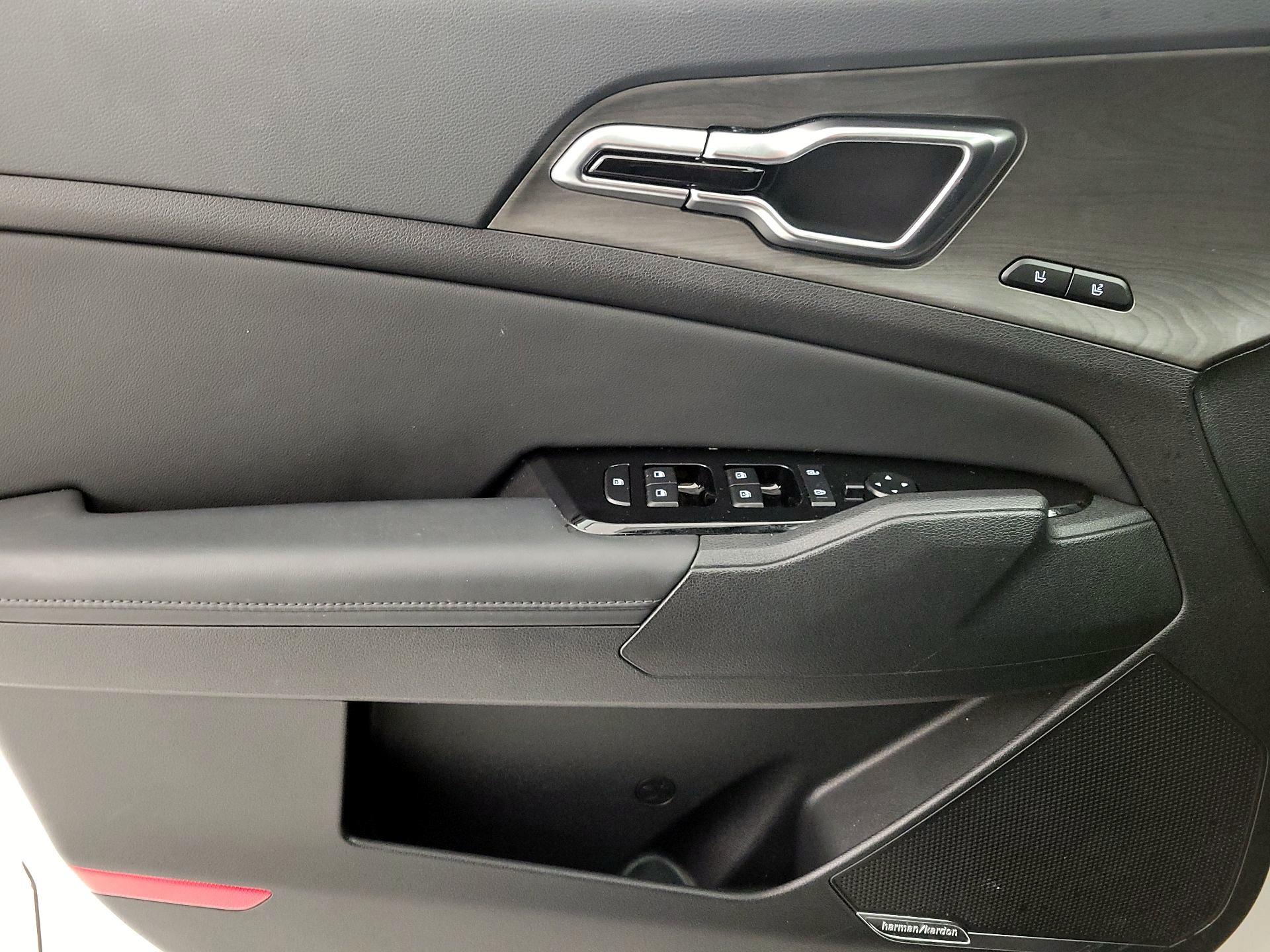 Thumbnail: 2024 Kia Sportage - 12