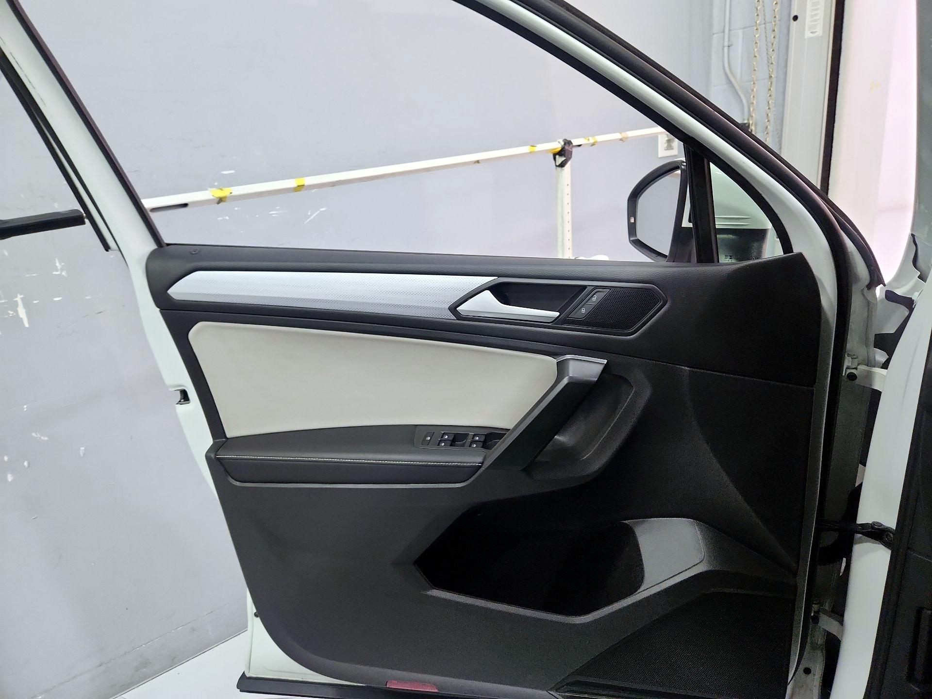 Thumbnail: 2024 Volkswagen Tiguan - 12