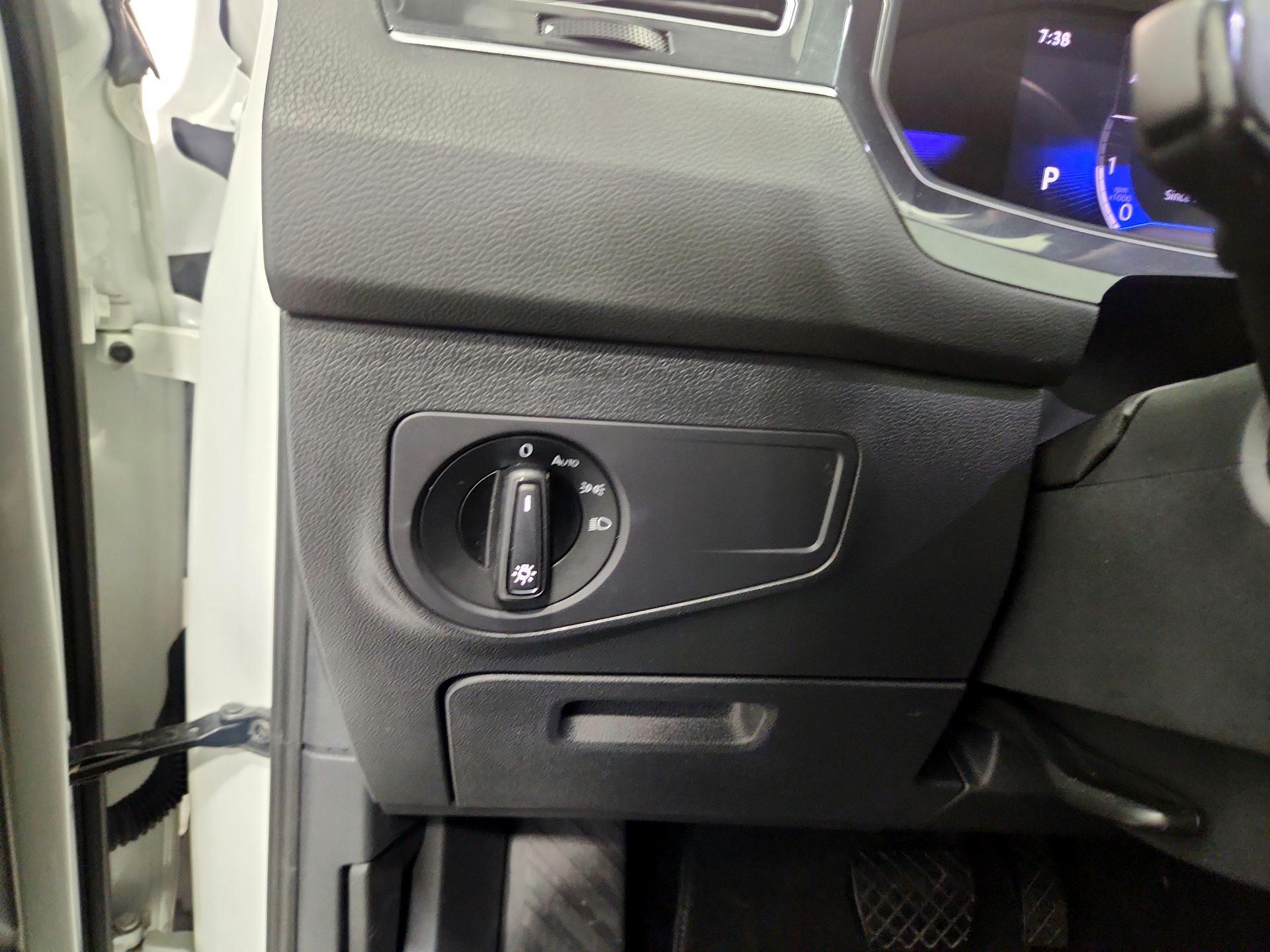 Thumbnail: 2024 Volkswagen Tiguan - 13