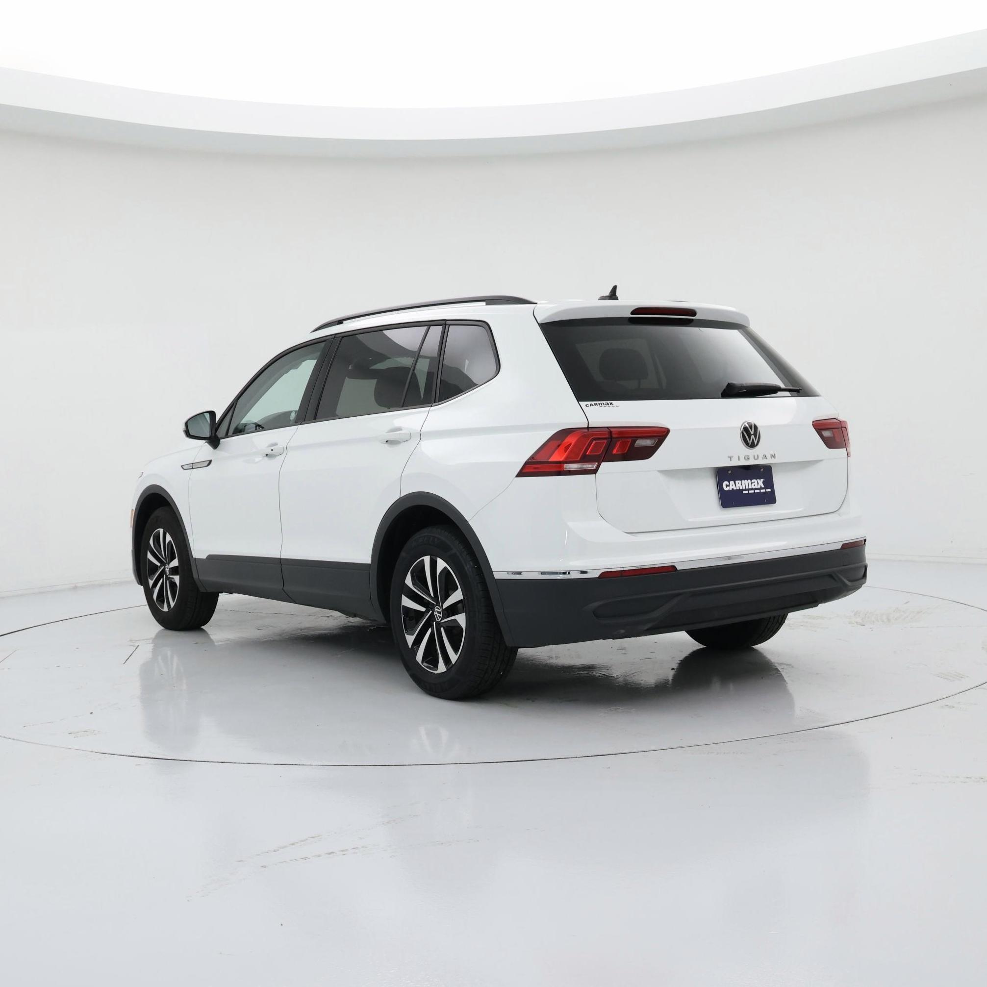 Thumbnail: 2024 Volkswagen Tiguan - 2