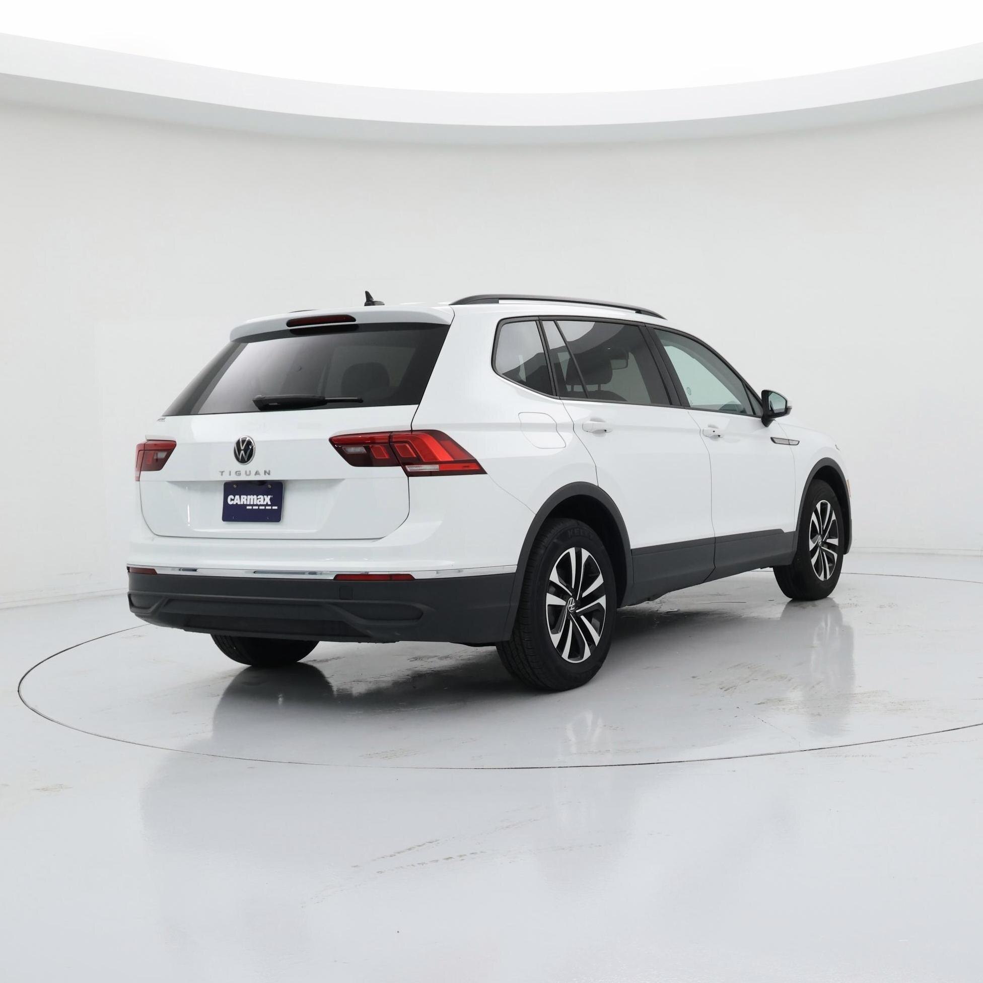 Thumbnail: 2024 Volkswagen Tiguan - 8