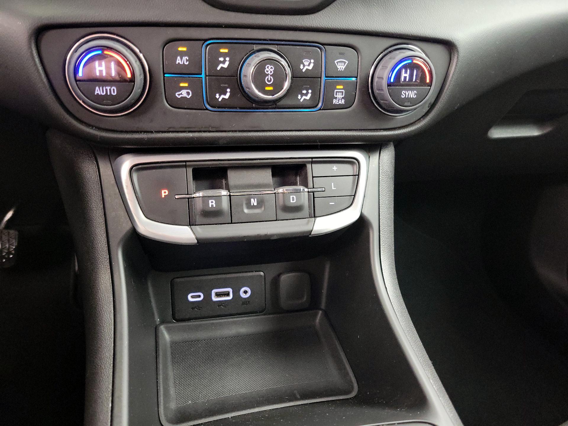 Thumbnail: 2022 GMC Terrain - 17