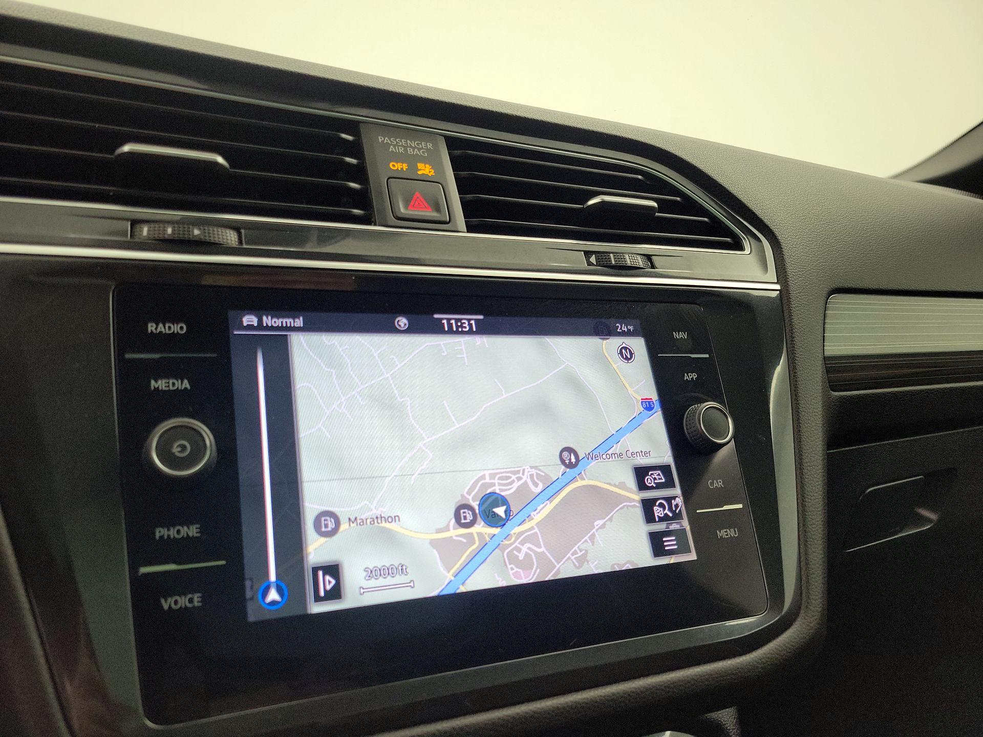 Thumbnail: 2022 Volkswagen Tiguan - 14