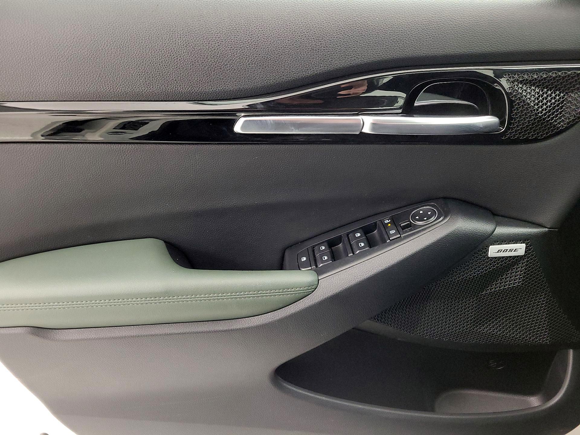 Thumbnail: 2024 Kia Seltos - 12