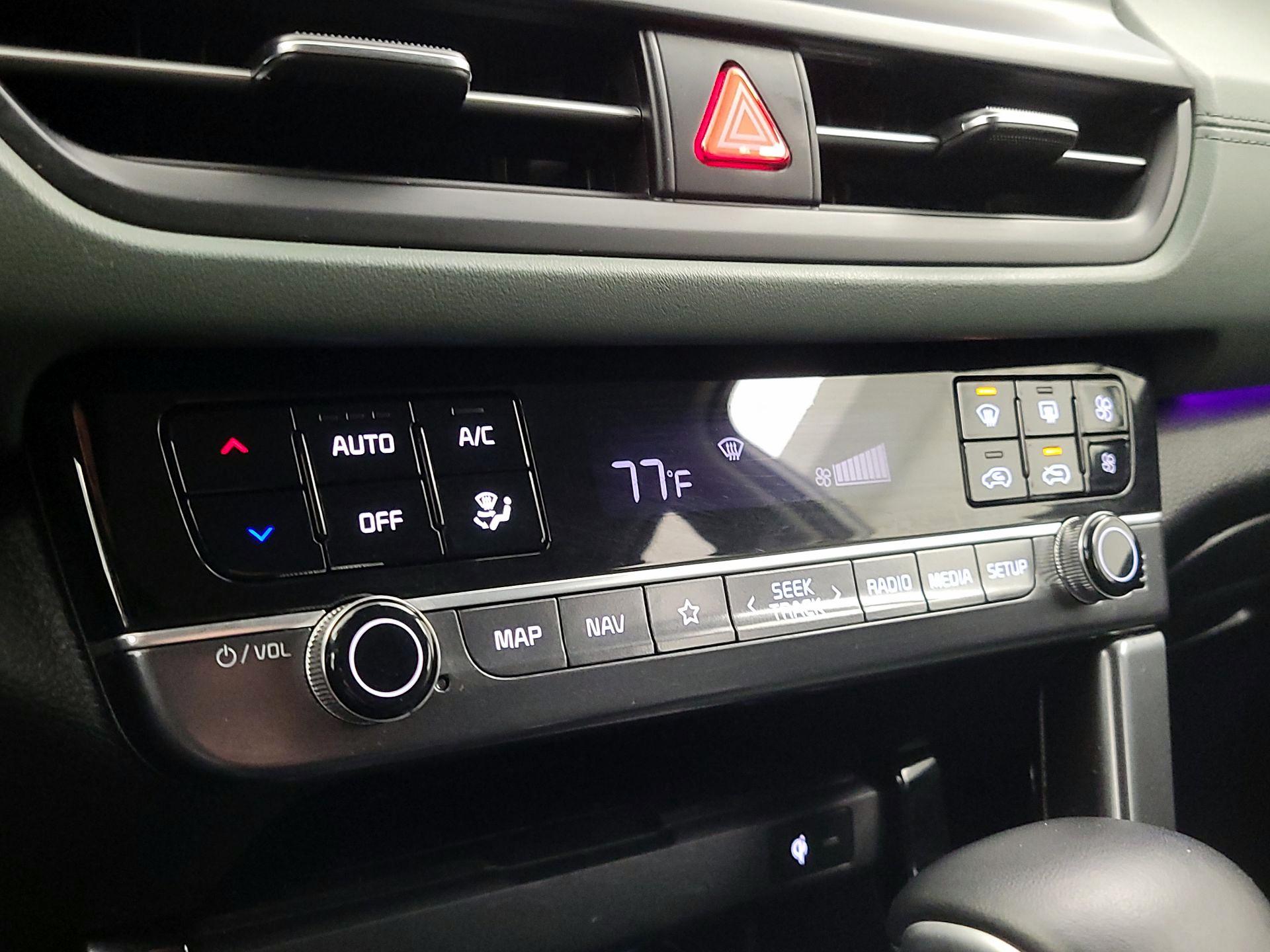 Thumbnail: 2024 Kia Seltos - 17